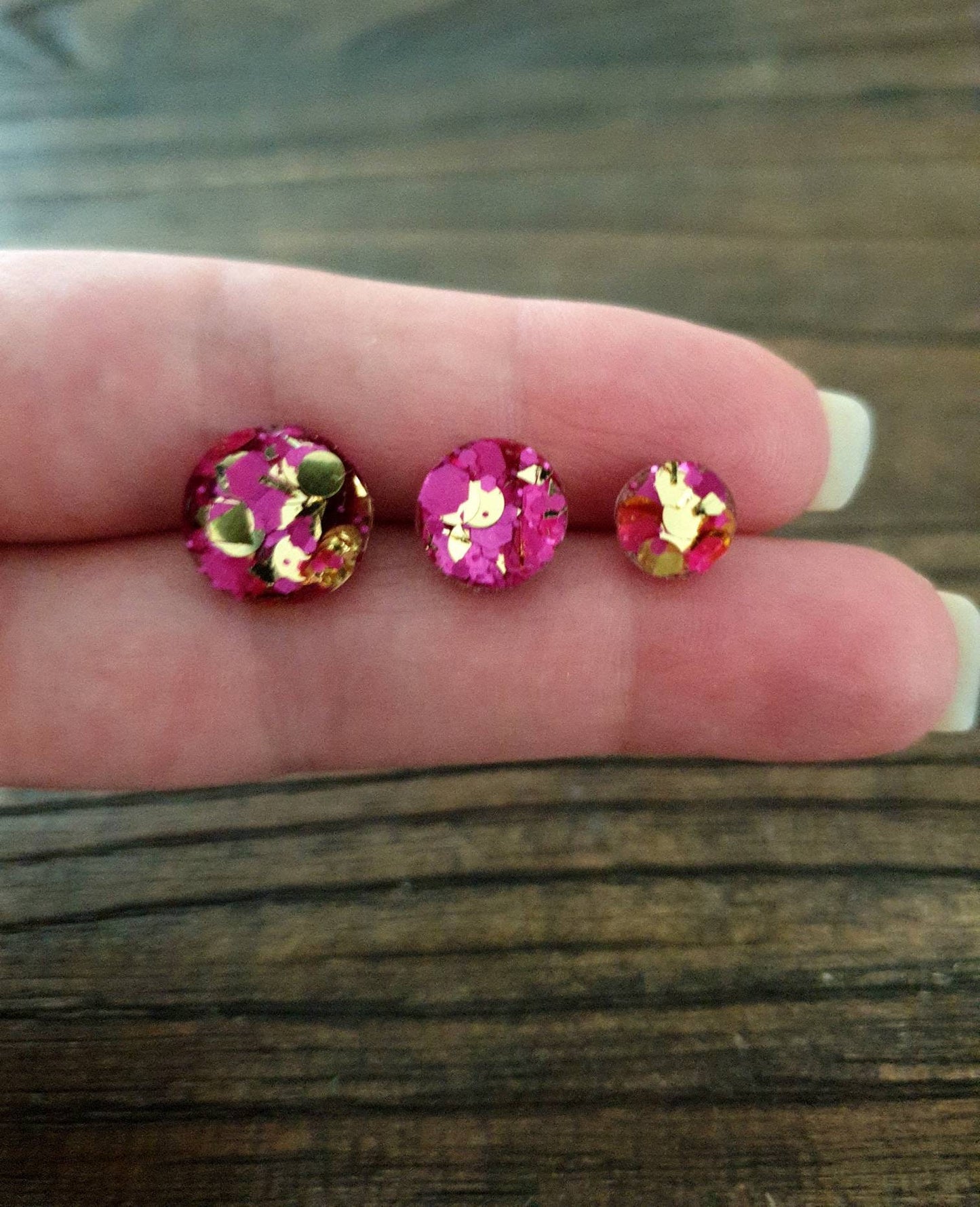 Hot Pink Gold Circle Dot Resin Stud Earrings, Hot Pink and Gold Mix Glitter Earrings. Stainless Steel Stud Earrings. 12mm, 10mm or 8mm