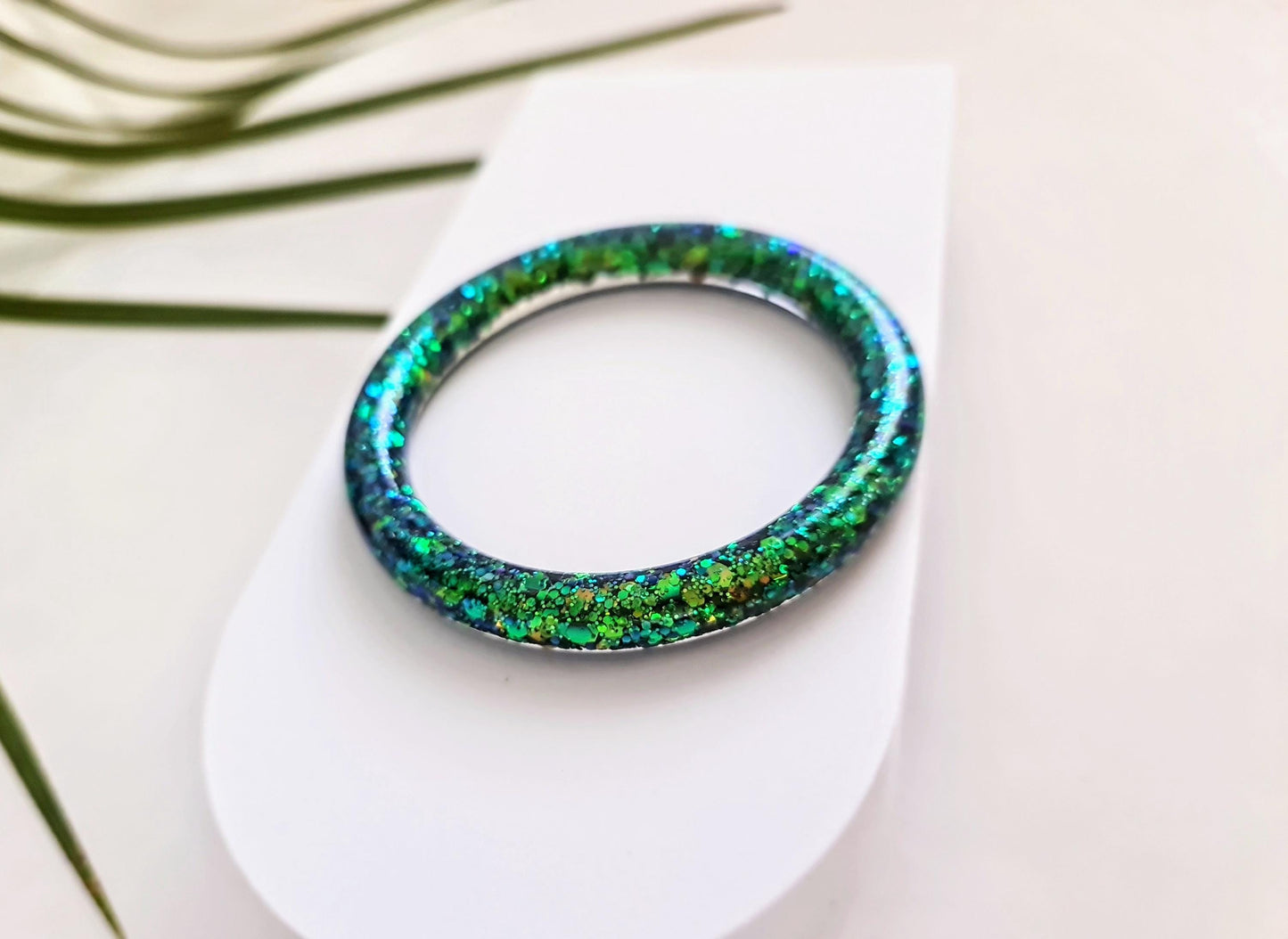 Luxury Green Glitter Resin Bangle, Chameleon Green Gold Blue Mix, Iridescent Statement Bangle, Handcrafted Elegant Jewellery, Gift for Her