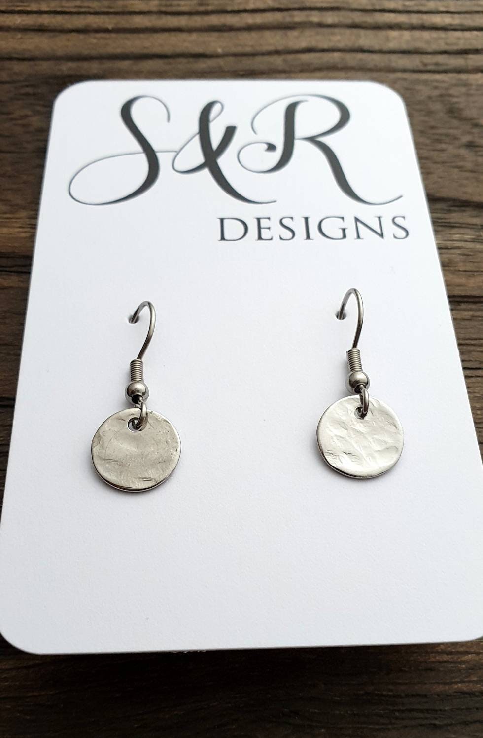 Hammered Circle Disc Leverback Earrings, 10mm Coin Disc, Stainless Steel Dangle Leverback or Hook Earrings. Can be Personalised