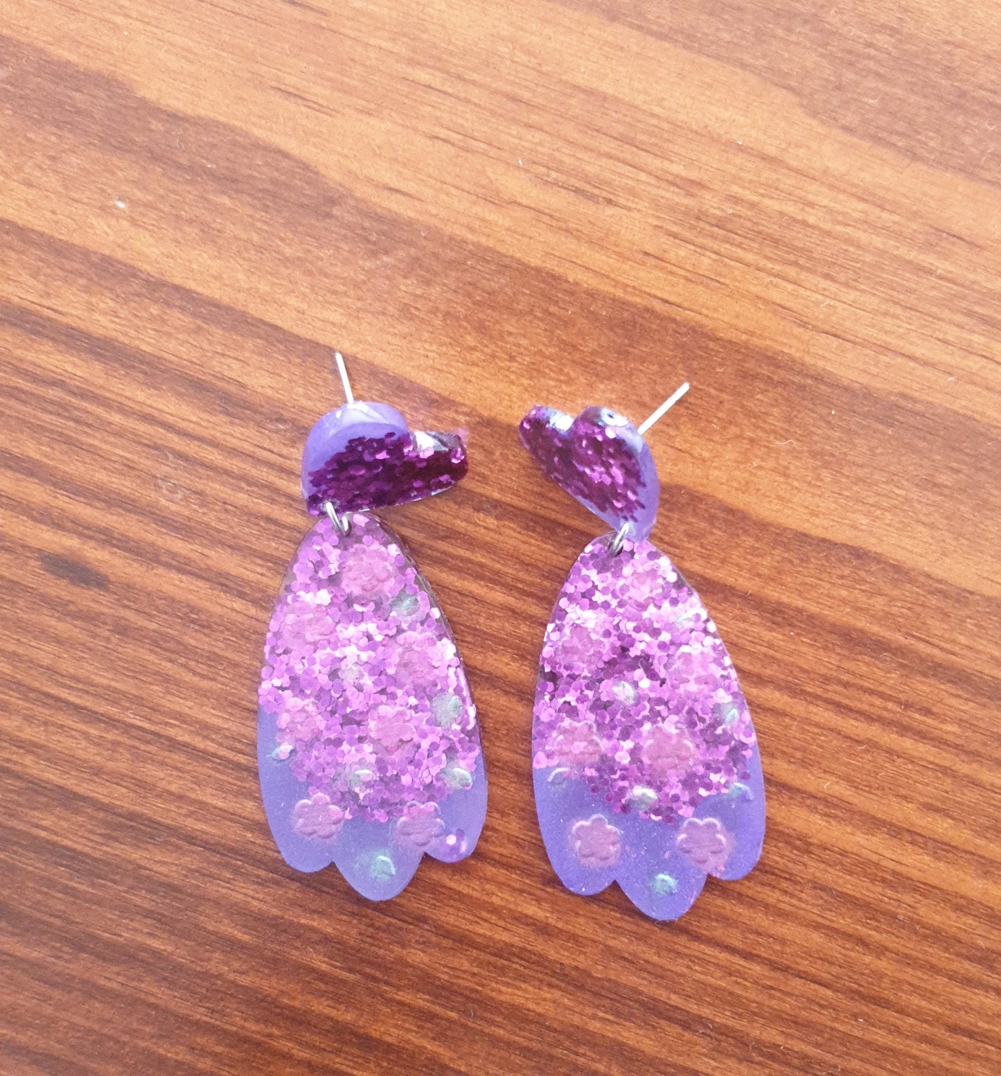 Purple Flower Heart Drop Dangle Earrings, Purple Pink and Green Glitter, Resin Handmade, Stainless Steel. Earrings Lover Gift
