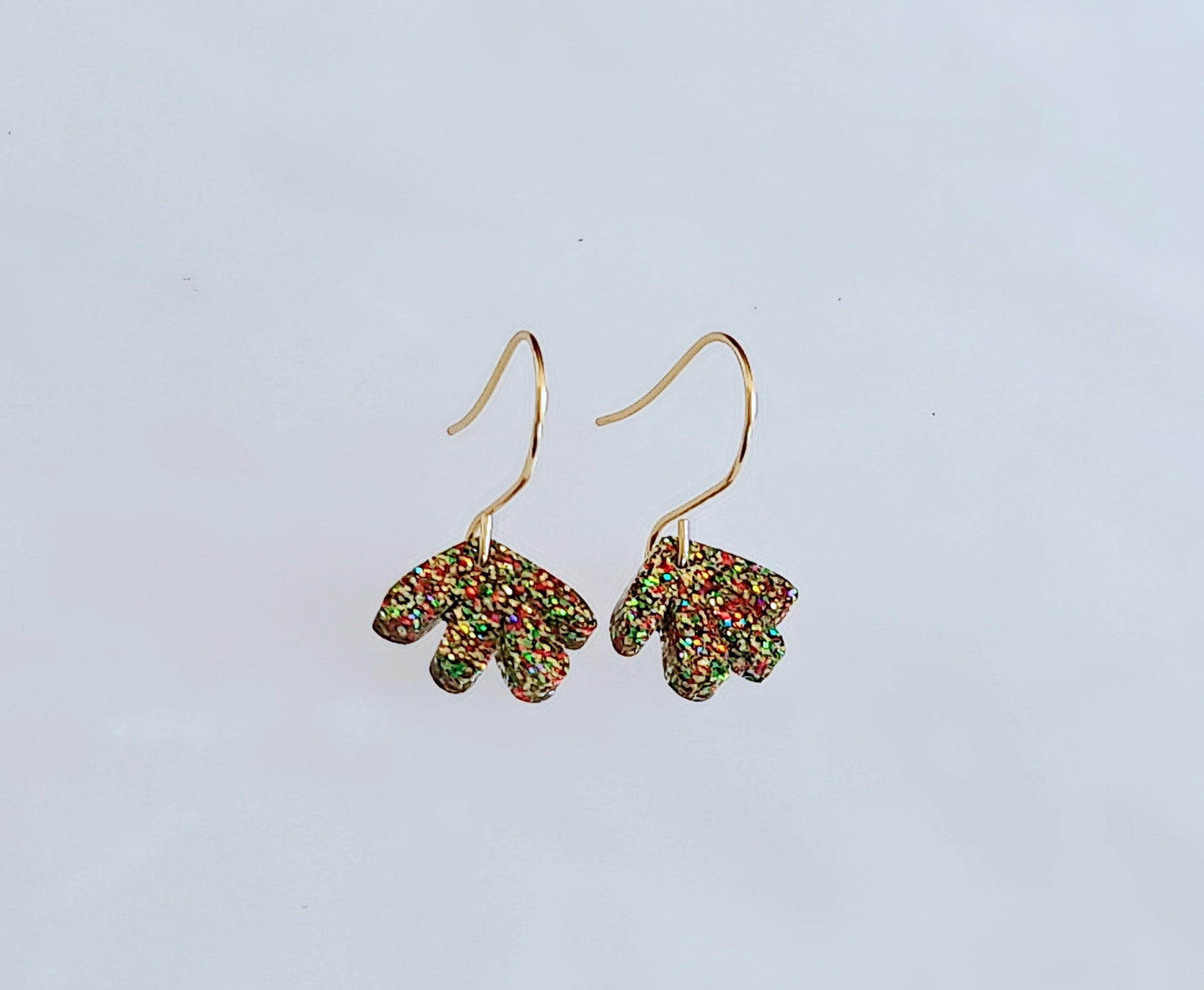 Christmas Design Mix Gold Earrings, Green Red Gold Mix Glitter Resin Earwire Dangles, Minimalist Jewellery, Made with Stainless Steel.