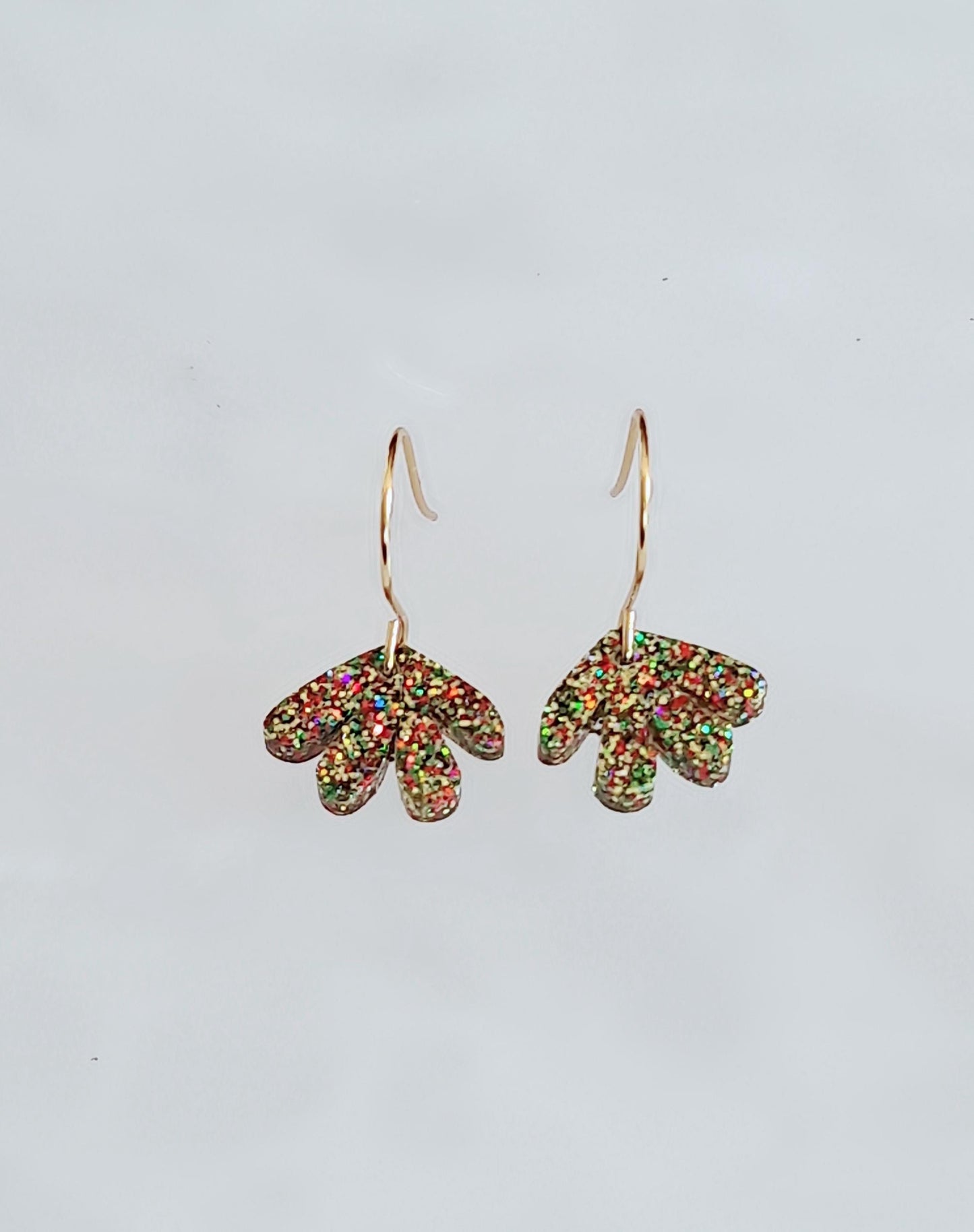 Christmas Design Mix Gold Earrings, Green Red Gold Mix Glitter Resin Earwire Dangles, Minimalist Jewellery, Made with Stainless Steel.