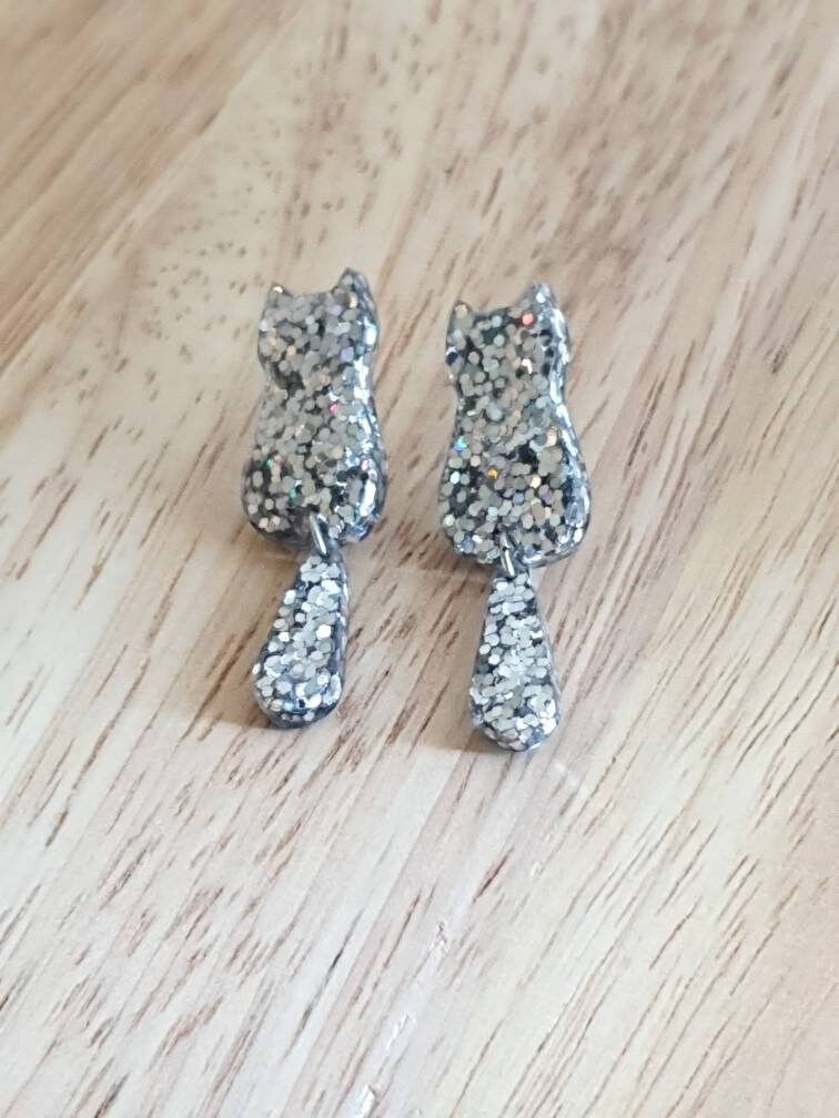 Silver Cat Stud Dangle Earrings, Cat with Moving Tail Long Earrings, Silver Holographic Glitter Resin Earrings, Stainless Steel.