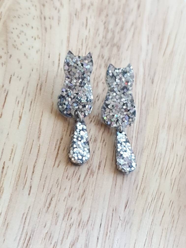 Silver Cat Stud Dangle Earrings, Cat with Moving Tail Long Earrings, Silver Holographic Glitter Resin Earrings, Stainless Steel.