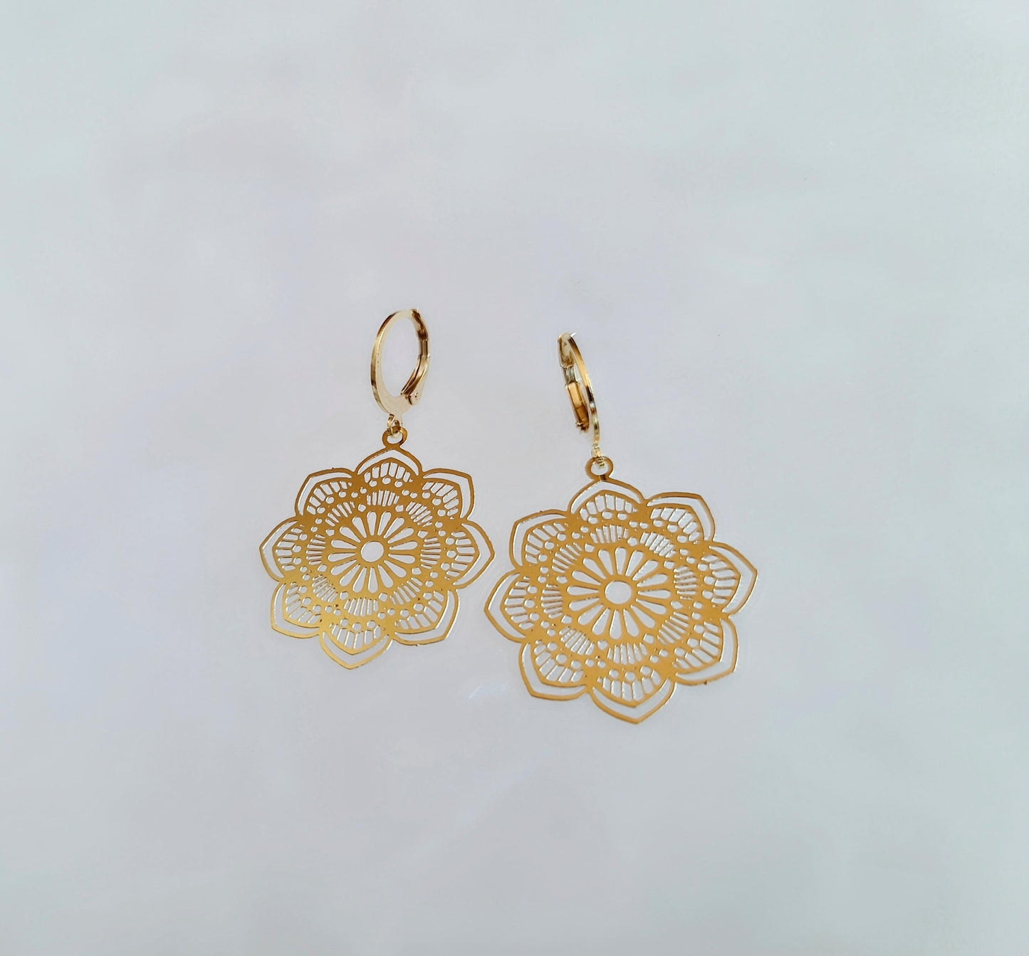 Minimalist Gold Flower Dangle Earrings, Filigree Gold Stainless Steel Dangle Leverback Earrings.