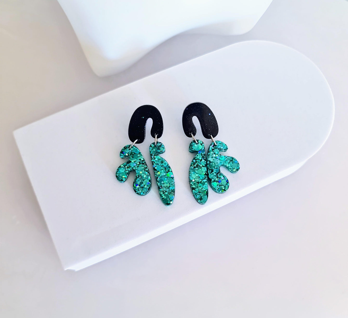 Bold Glitter Resin Dangle Earrings, Abstract Statement Earrings, Hypoallergenic Posts, Emerald Teal Sparkle, Lightweight Party Jewellery
