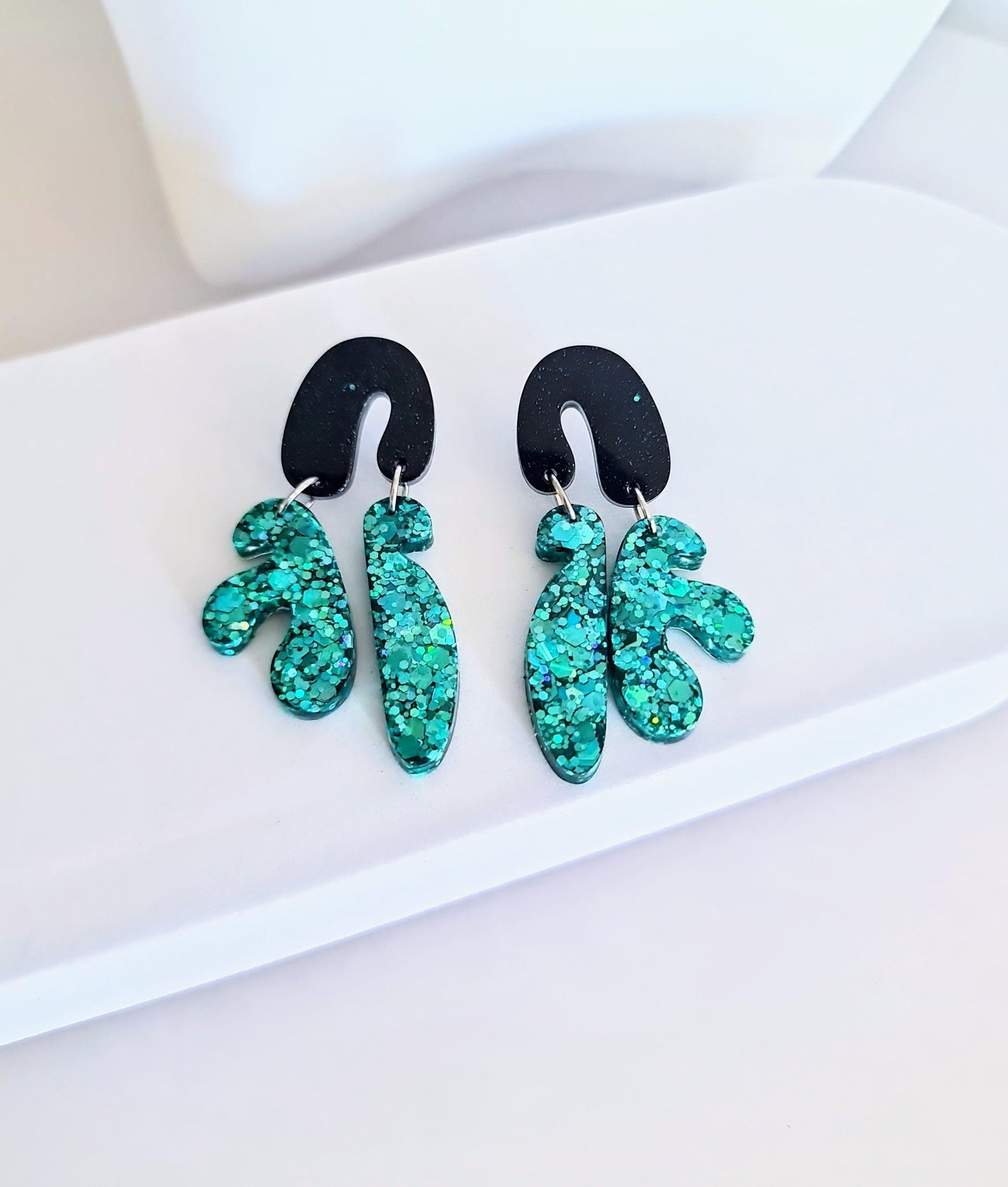 Bold Glitter Resin Dangle Earrings, Abstract Statement Earrings, Hypoallergenic Posts, Emerald Teal Sparkle, Lightweight Party Jewellery