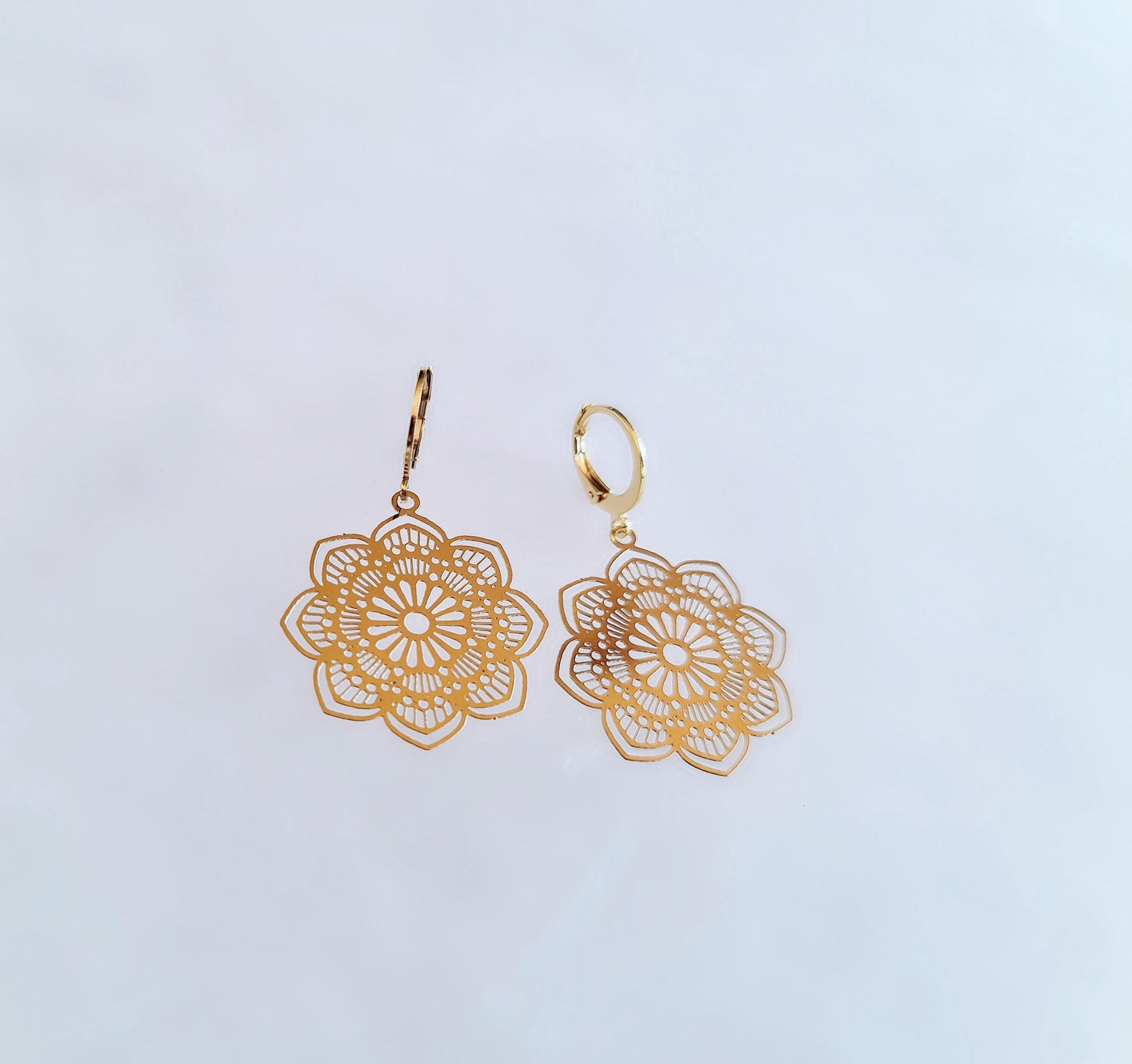 Minimalist Gold Flower Dangle Earrings, Filigree Gold Stainless Steel Dangle Leverback Earrings.