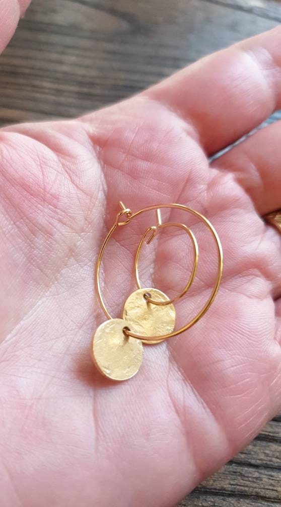 Silver Hammered Circle Disc Mini Leverback Earrings, Coin Disc Hoops, Earwire, Stainless Steel Dangle Leverback, Minimalist Earrings, 8mm