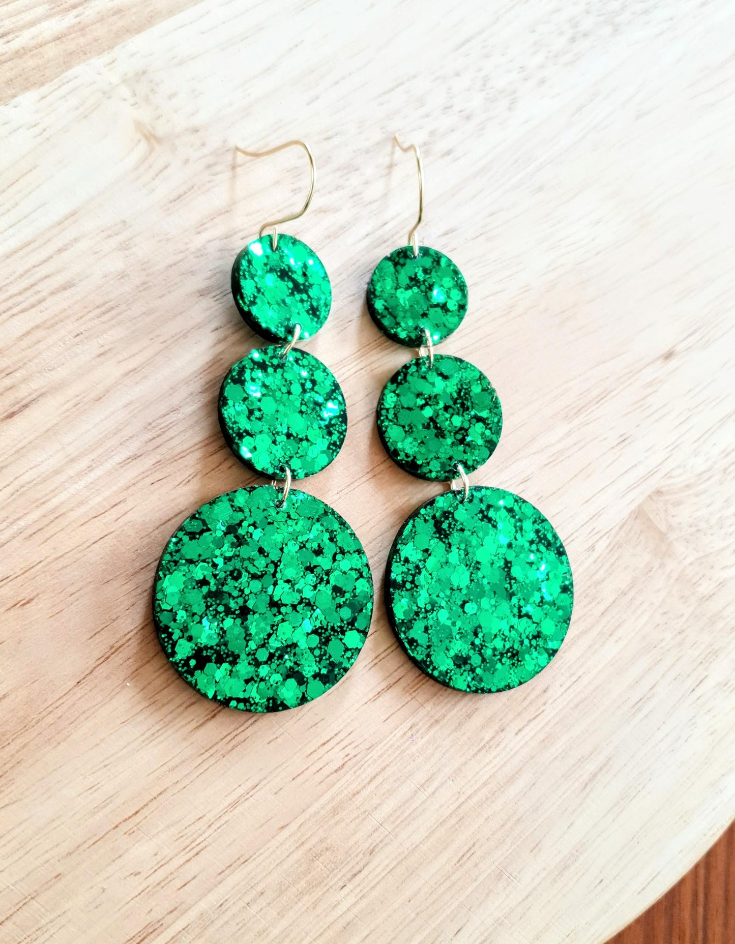 Emerald Green Circle Long Resin Earrings, Statement Emerald Green Glitter Earrings, Bridal Earrings, Stainless Steel Earrings.