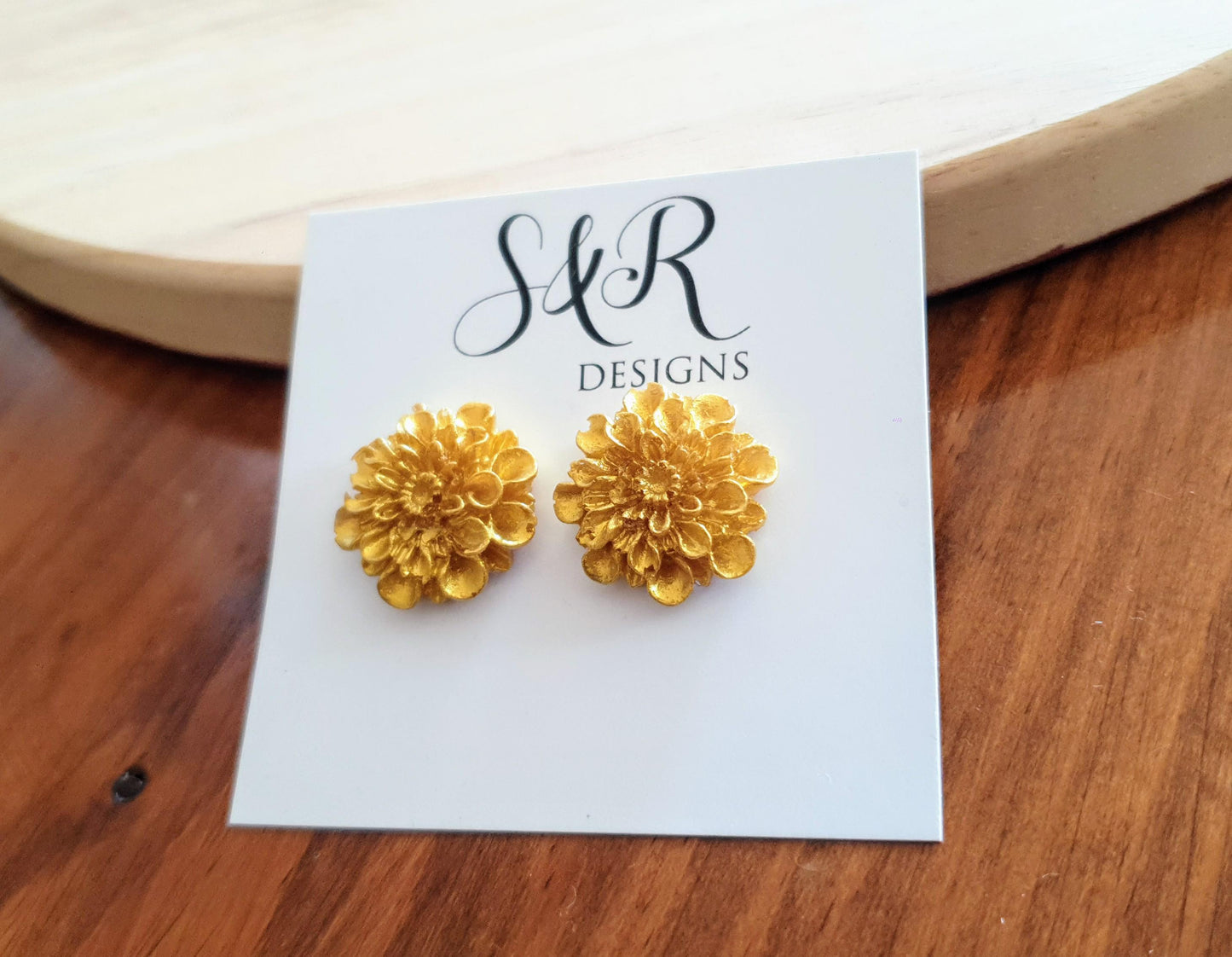 Gold Chrysanthemum Stud Earrings, Elegant Floral Earrings, Lightweight & Hypoallergenic, Gift for her, Flower Lover