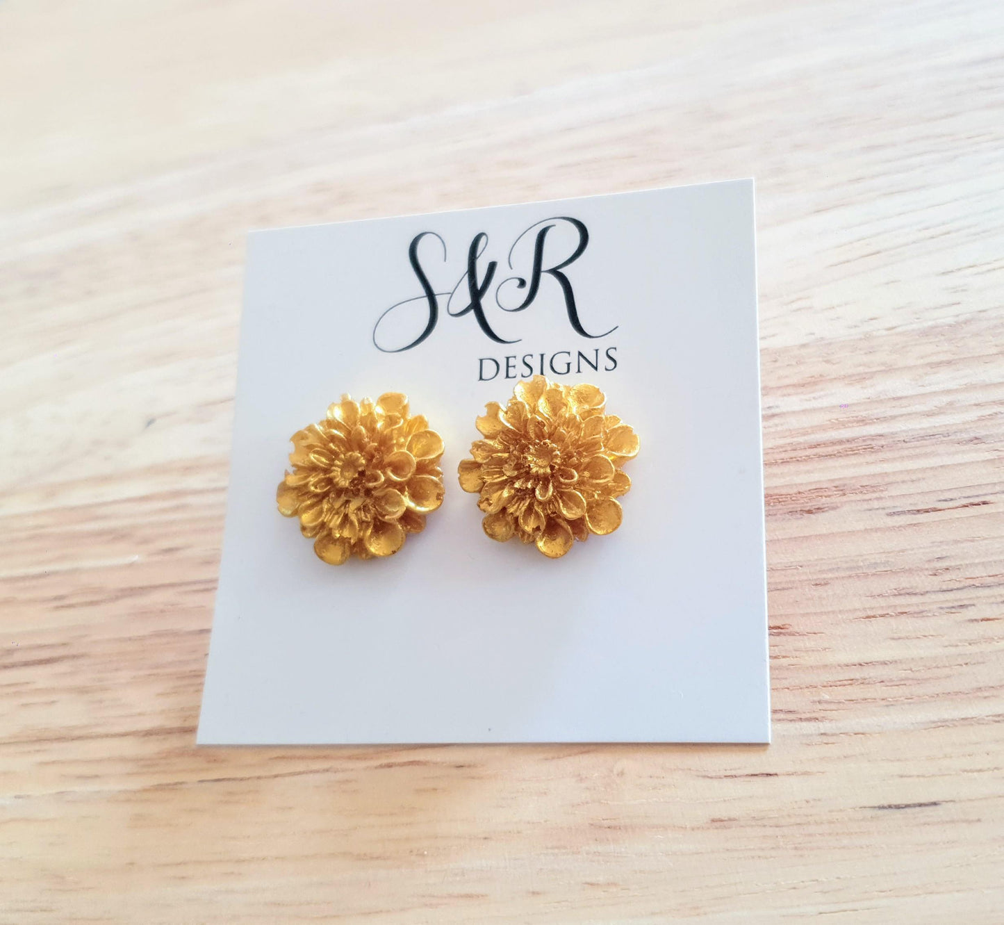 Gold Chrysanthemum Stud Earrings, Elegant Floral Earrings, Lightweight & Hypoallergenic, Gift for her, Flower Lover