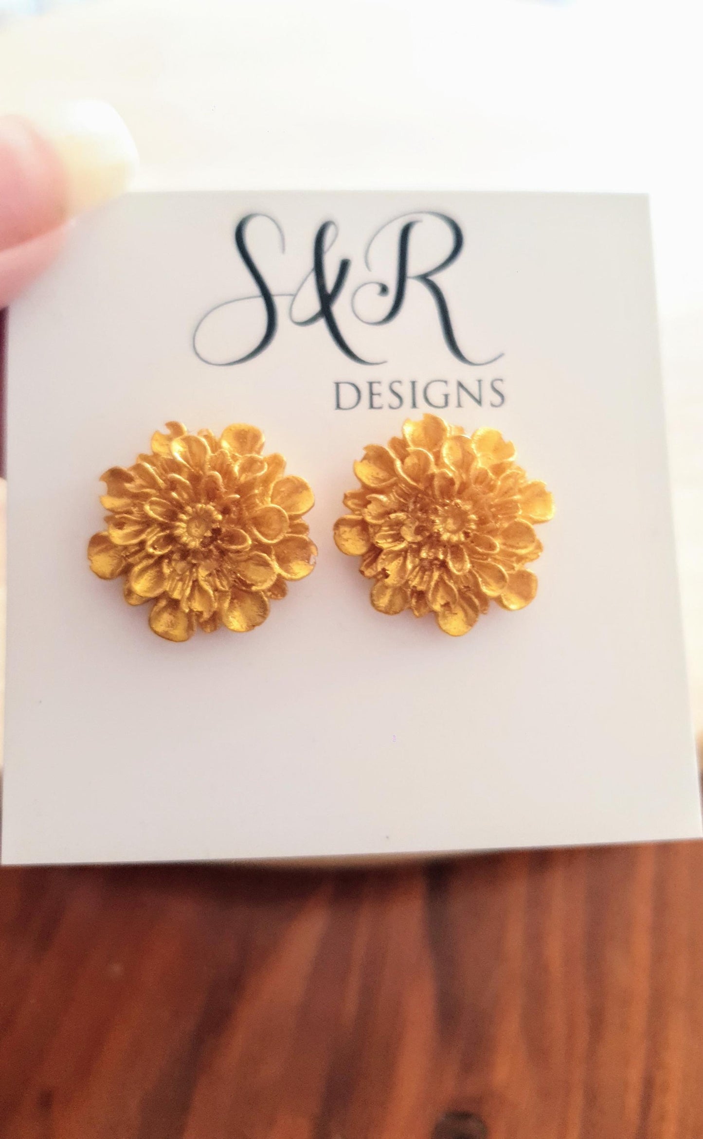 Gold Chrysanthemum Stud Earrings, Elegant Floral Earrings, Lightweight & Hypoallergenic, Gift for her, Flower Lover