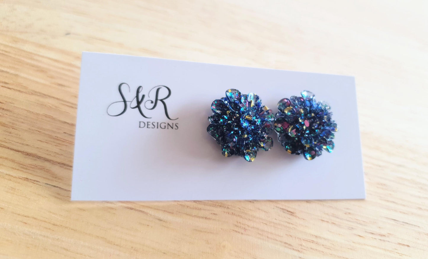 Chrysanthemum Stud Earrings, Elegant Floral Earrings, Lightweight & Hypoallergenic, Gift for her, Flower Lover
