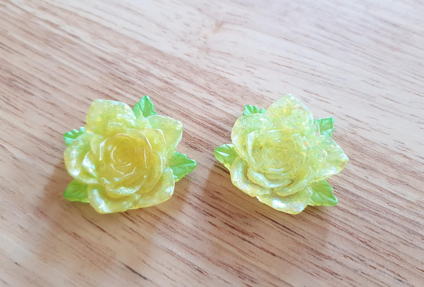 Yellow Rose Flower Brooch, Light Yellow Flower with Green Leaves Brooch with Stainless Steel Pin, Handmade Resin Brooch, Personalised Brooch