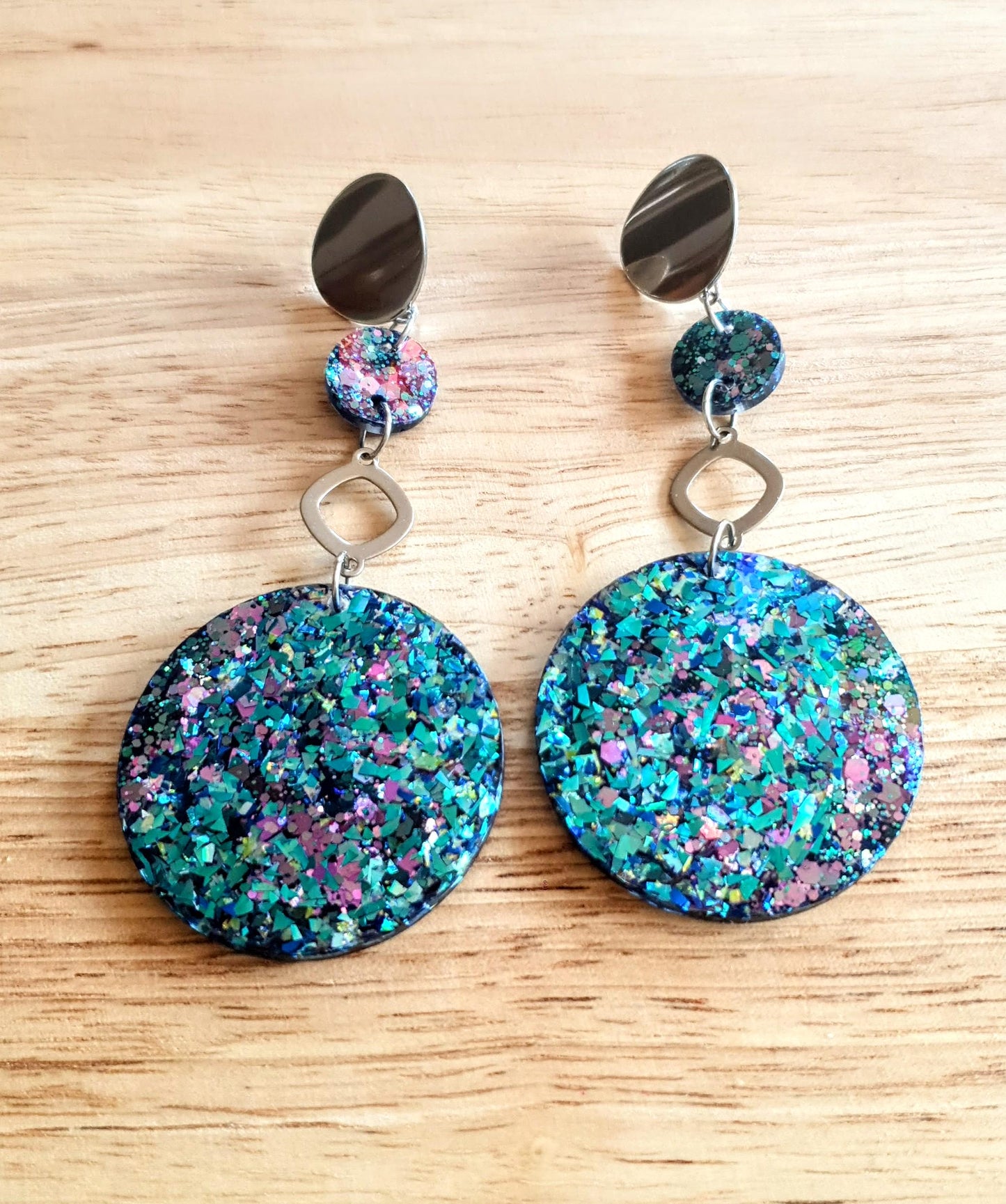 Long Silver Chameleon Hoop Circle Earrings, Holographic Pink, Blue Glitter Dangle, Statement Earrings, Changes colours on movement.