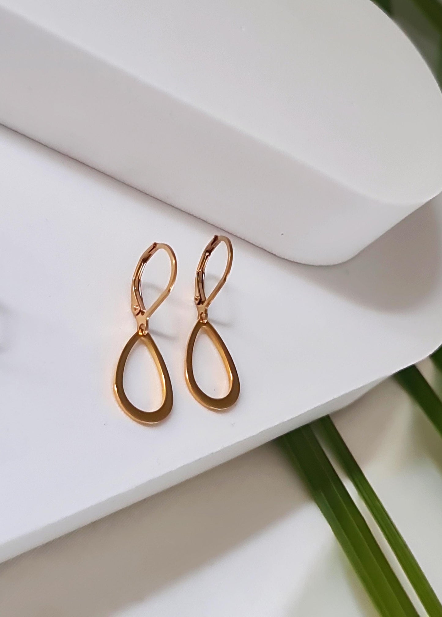 Teardrop Leverback Earrings, Stainless Steel Dangle Leverback, threaders or Hook Earrings in Silver or Gold