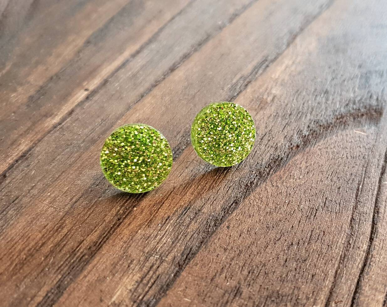 Light Green Fine Glitter Circle Stud Earrings, Acrylic Earrings, Stainless Steel Earrings.