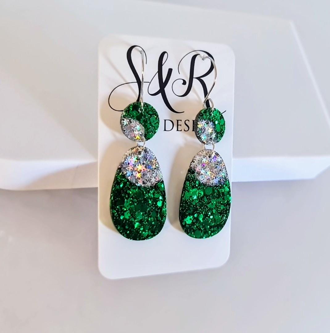 Emerald Green Star Glitter Hook Earrings, Oval Organic Shape Earrings, Resin Handmade, Stainless Steel Hypoallergenic Gift