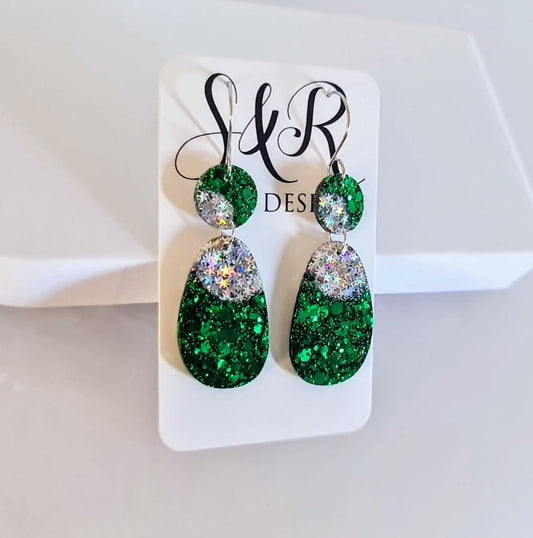 Emerald Green Star Glitter Hook Earrings, Oval Organic Shape Earrings, Resin Handmade, Stainless Steel Hypoallergenic Gift