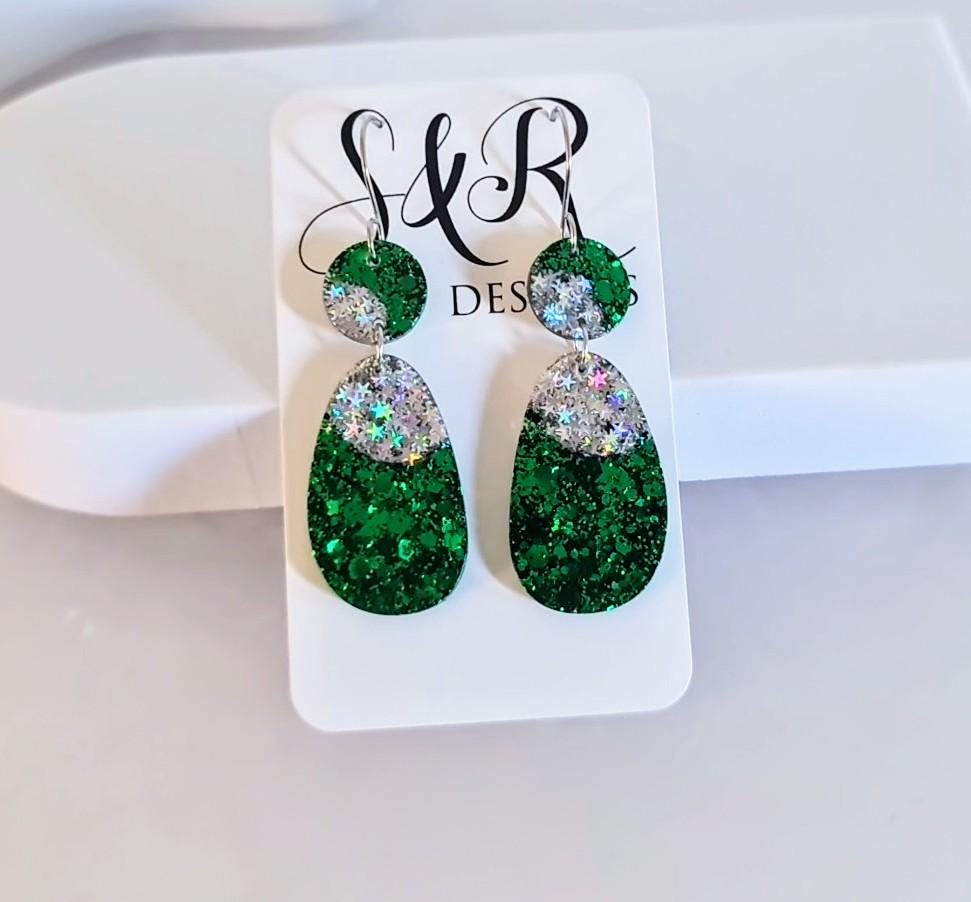 Emerald Green Star Glitter Hook Earrings, Oval Organic Shape Earrings, Resin Handmade, Stainless Steel Hypoallergenic Gift