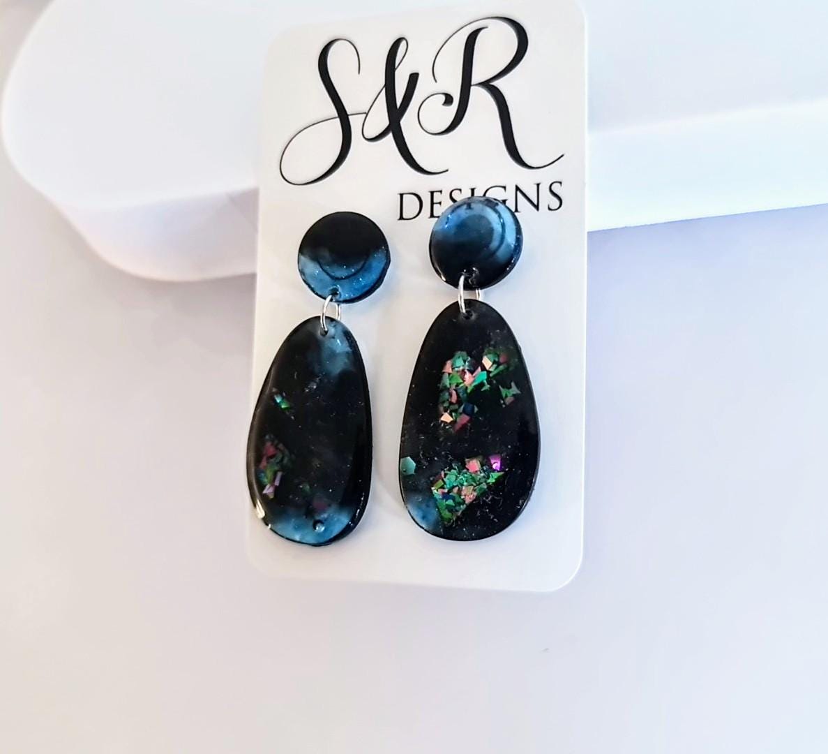 Blue Black Metalic Drop Earrings, Oval Organic Shape Earrings, Multicoloured Glitter, Resin Handmade, Stainless Steel Hypoallergenic. Gift