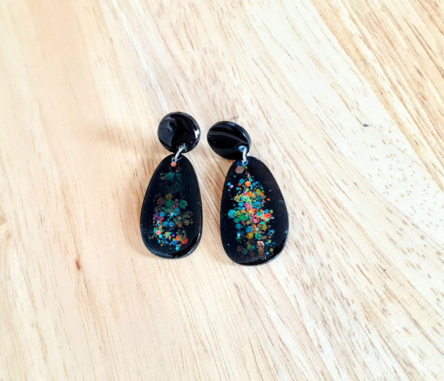 Black Metalic Drop Earrings, Oval Organic Shape Earrings, Black Multicoloured Glitter, Resin Handmade, Stainless Steel. Gift for Her.