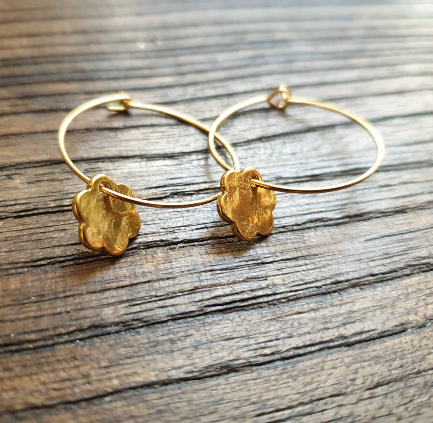 Gold Hammered Flower Disc Hoop Earrings, Stainless Steel Dangle, Minimalist Earrings, 15mm or 25mm Hoops, Leverback, Earwire Hooks