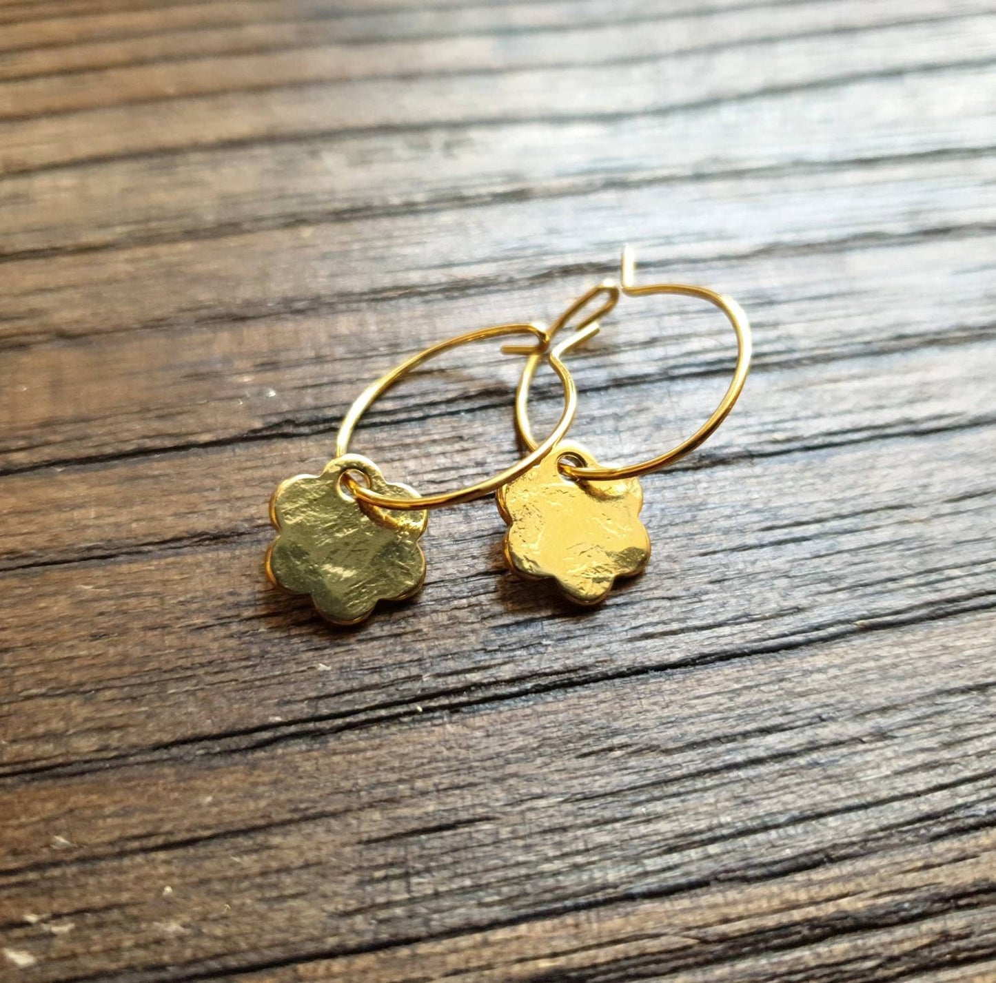 Gold Hammered Flower Disc Hoop Earrings, Stainless Steel Dangle, Minimalist Earrings, 15mm or 25mm Hoops, Leverback, Earwire Hooks