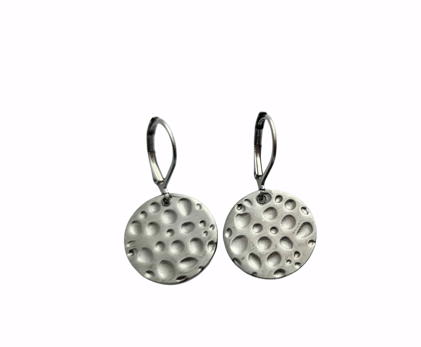 Honeycomb Textured Circle Disc Leverback Earrings, 16mm Coin Dangles, Stainless Steel Hammered Dangle Leverback or Hook Earrings.