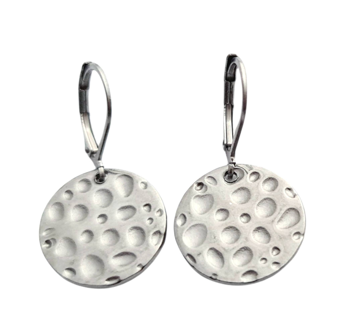 Honeycomb Textured Circle Disc Leverback Earrings, 16mm Coin Dangles, Stainless Steel Hammered Dangle Leverback or Hook Earrings.