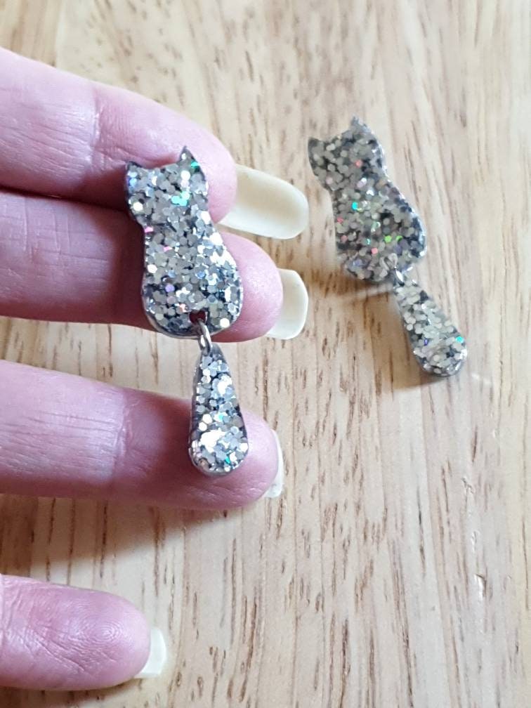 Silver Cat Stud Dangle Earrings, Cat with Moving Tail Long Earrings, Silver Holographic Glitter Resin Earrings, Stainless Steel.
