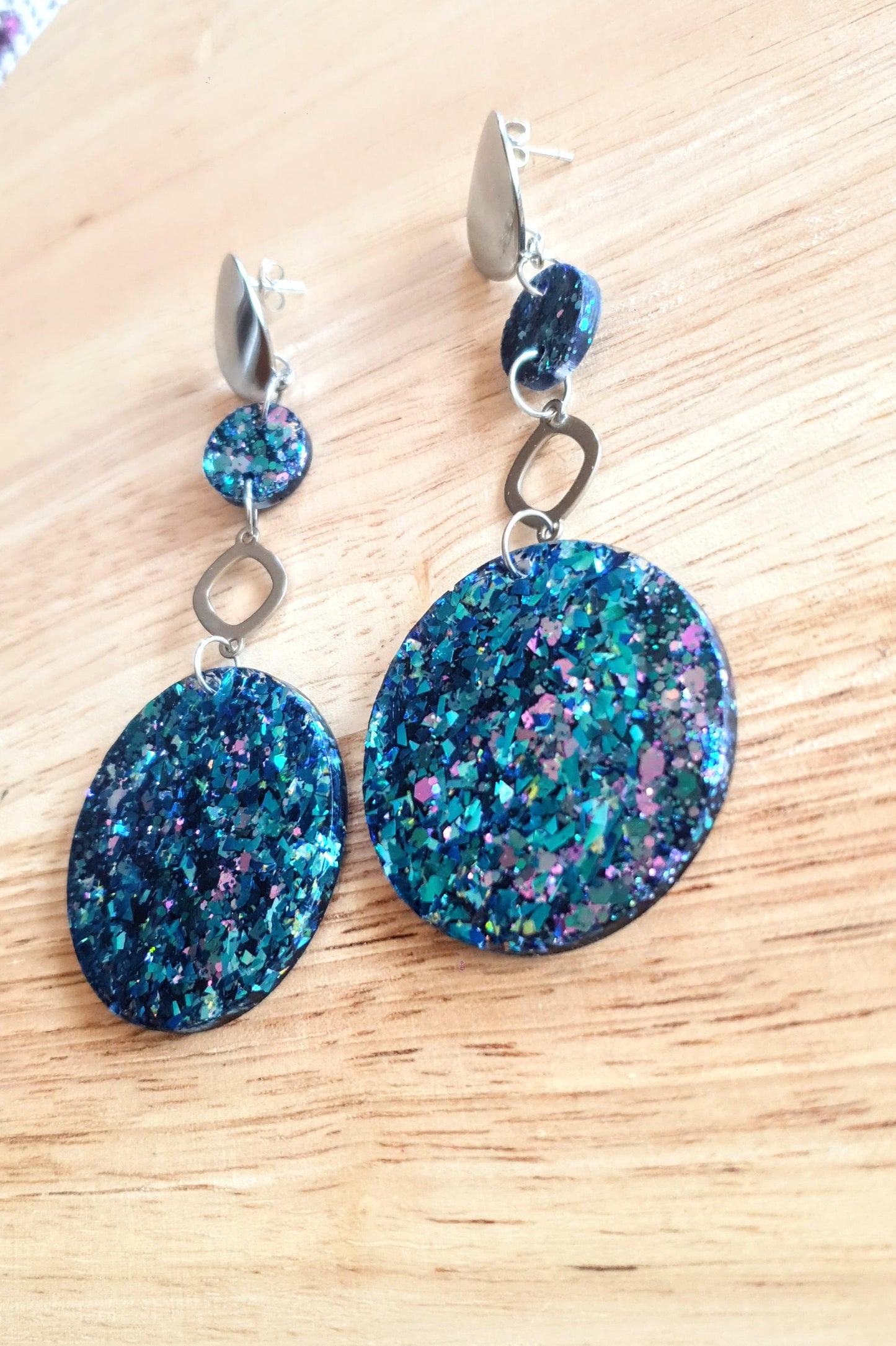 Long Silver Chameleon Hoop Circle Earrings, Holographic Pink, Blue Glitter Dangle, Statement Earrings, Changes colours on movement.