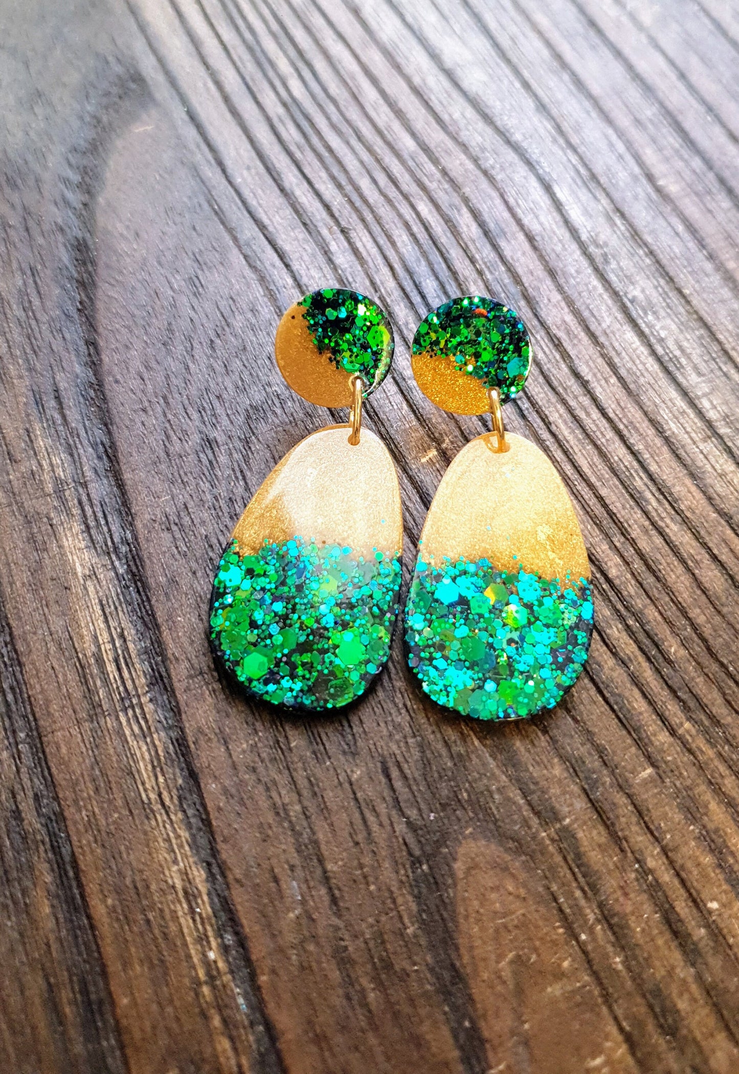 Chameleon Green Blue with Gold Organic Shape Drop Earrings, Green Blue Changing Glitter, Resin Handmade, Stainless Steel. Personalised Gift