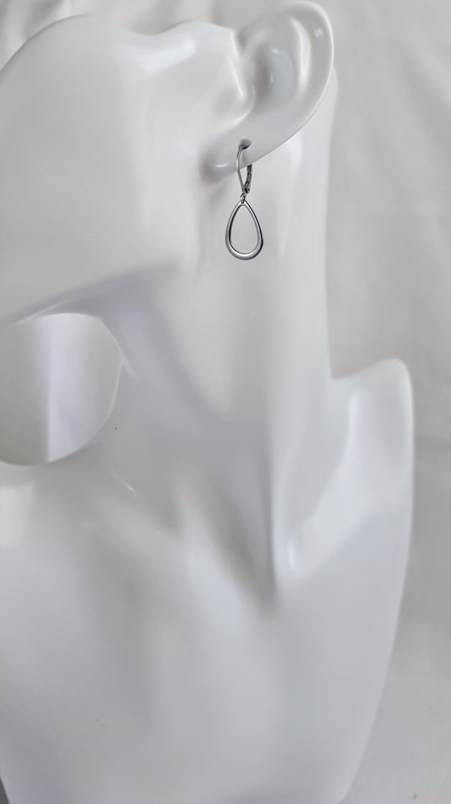 Teardrop Leverback Earrings, Stainless Steel Dangle Leverback, threaders or Hook Earrings in Silver or Gold