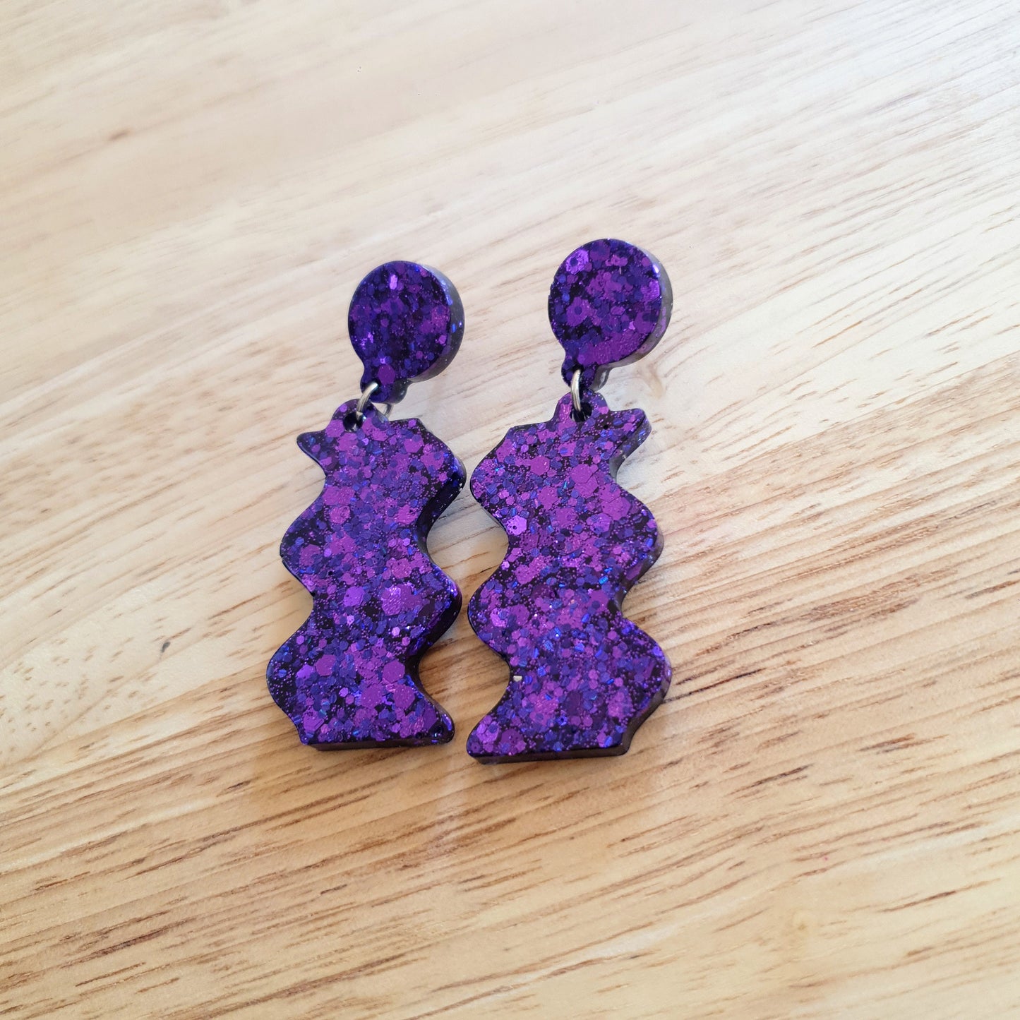 Purple Wave Dangle Drop Earrings, Purple Mix Glitters, Statement Handmade Resin Earrings