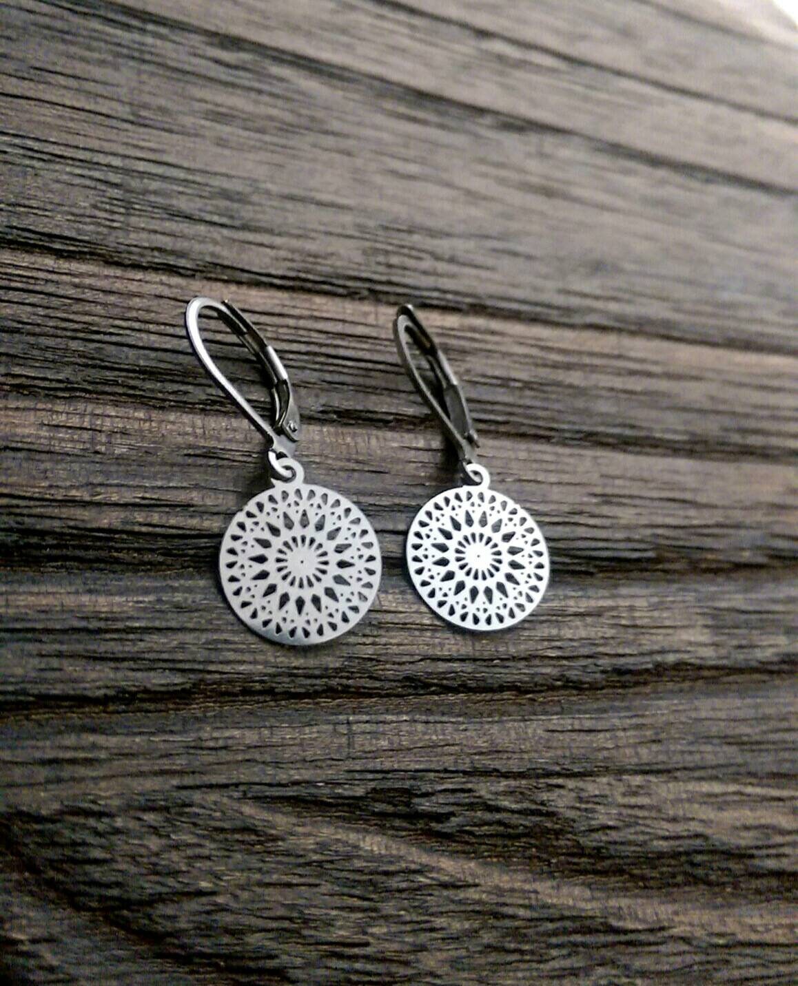 Circle Filigree Silver Stainless Steel Dangle Leverback Earrings.