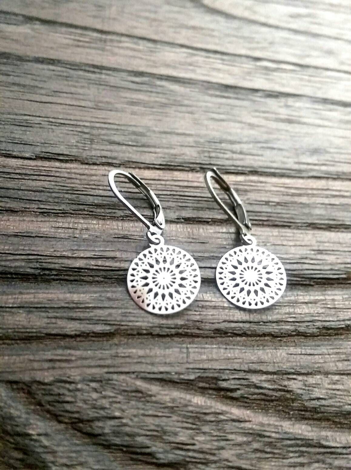 Circle Filigree Silver Stainless Steel Dangle Leverback Earrings.