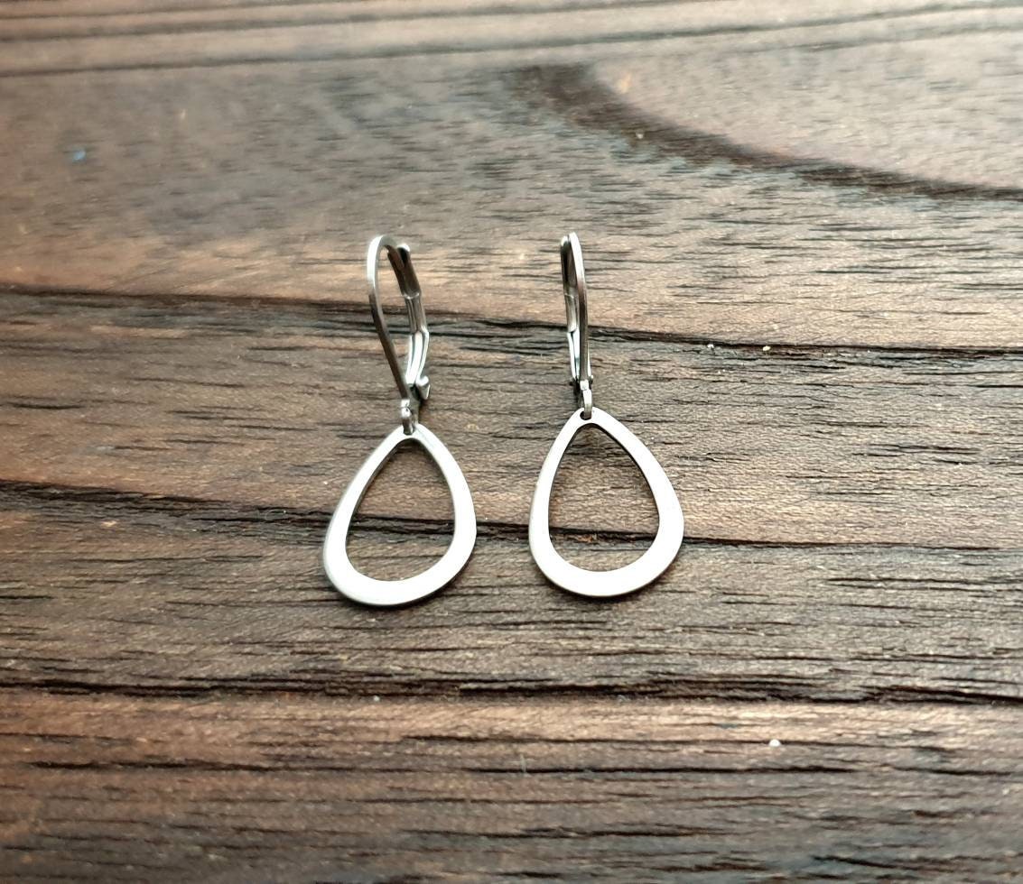 Teardrop Leverback Earrings, Stainless Steel Dangle Leverback, threaders or Hook Earrings in Silver or Gold