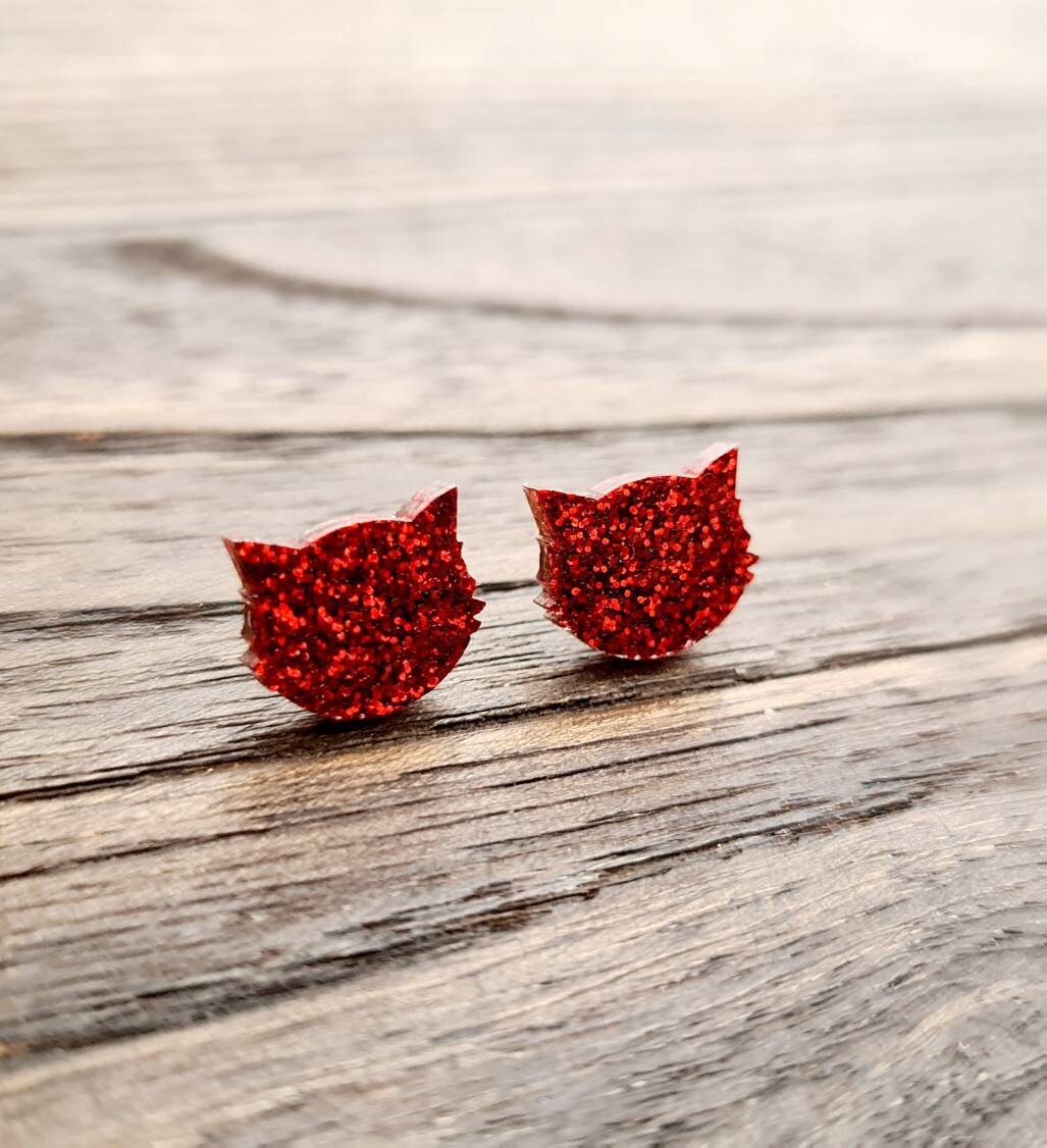 Cat Earrings, Cat Resin Stud Earrings, Red Glitter Cat Glitter Earrings made with Stainless Steel.