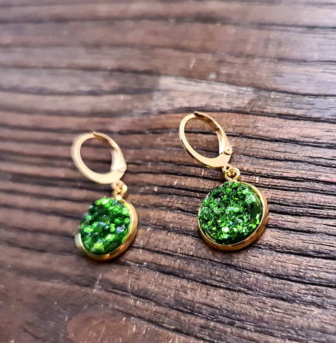 Sparkly Faux Green Druzy Gold Leverback Earrings, made of Stainless Steel 12mm