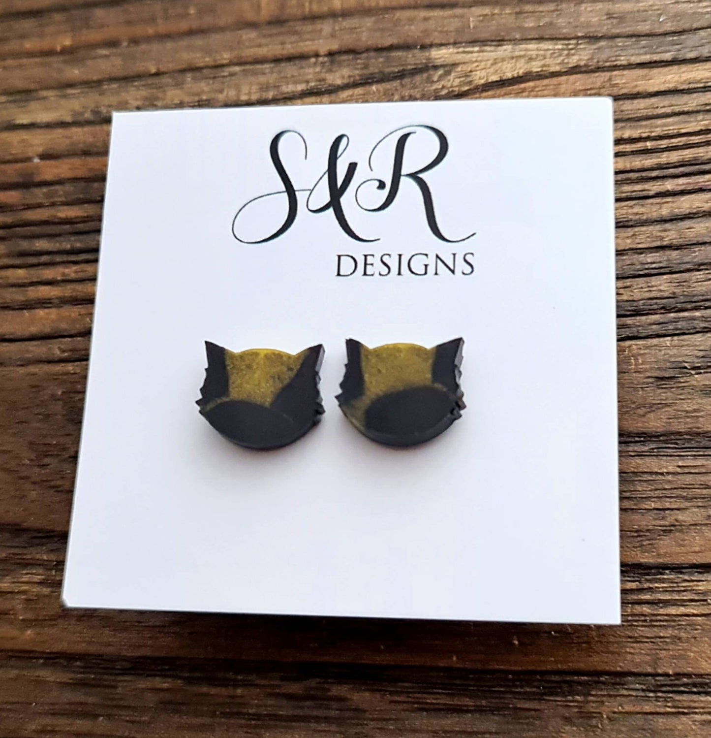 Black Gold Cat Earrings, Cat Resin Stud Earrings, Black Gold Earrings, Cat Earrings made with Stainless Steel.