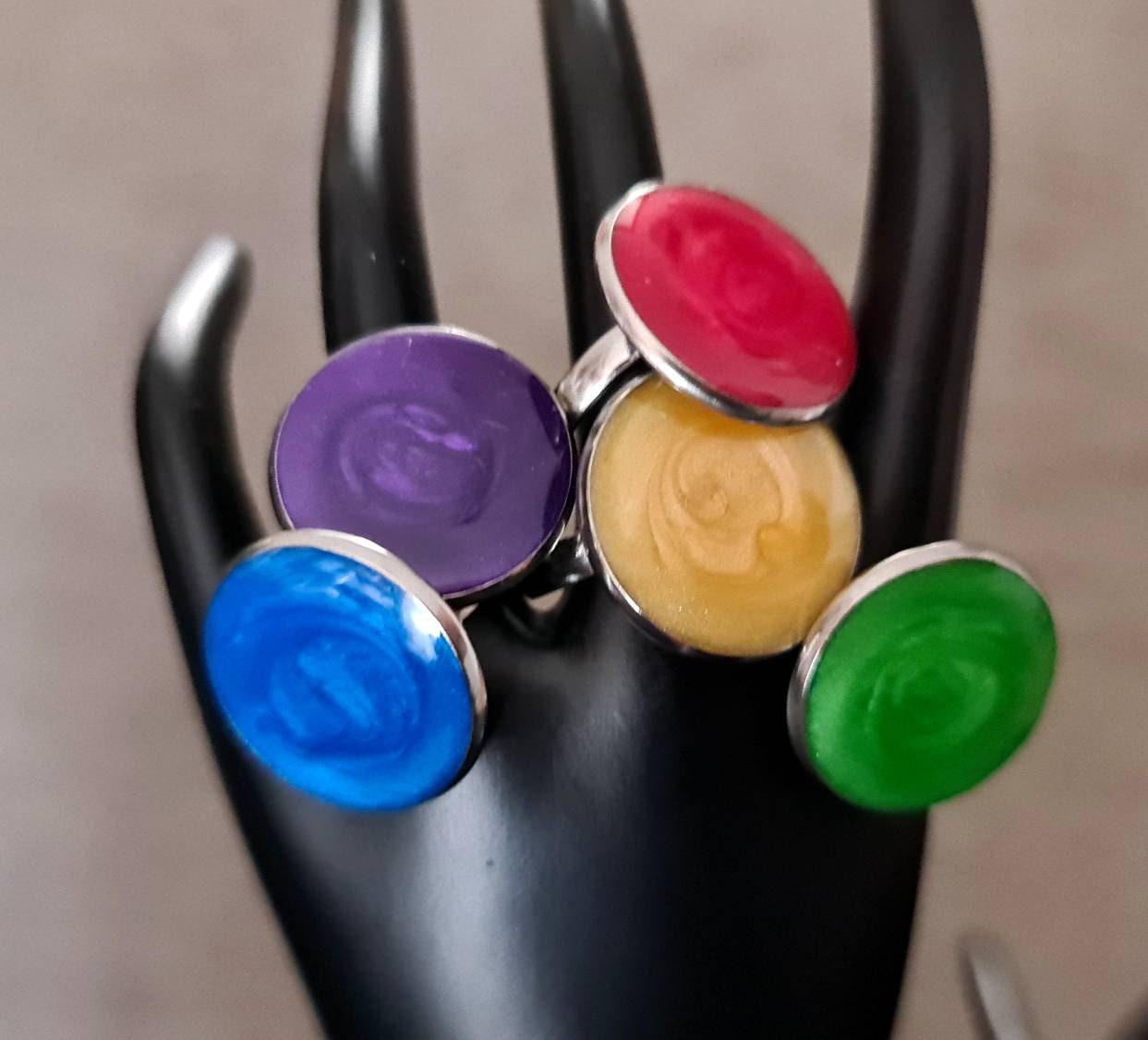 Circle Large Ring, Mono Colour Resin Stainless Steel Statement Ring, Choose Colour Red, Yellow, Green, Blue or Purple Dize 8 US (N AU/UK)