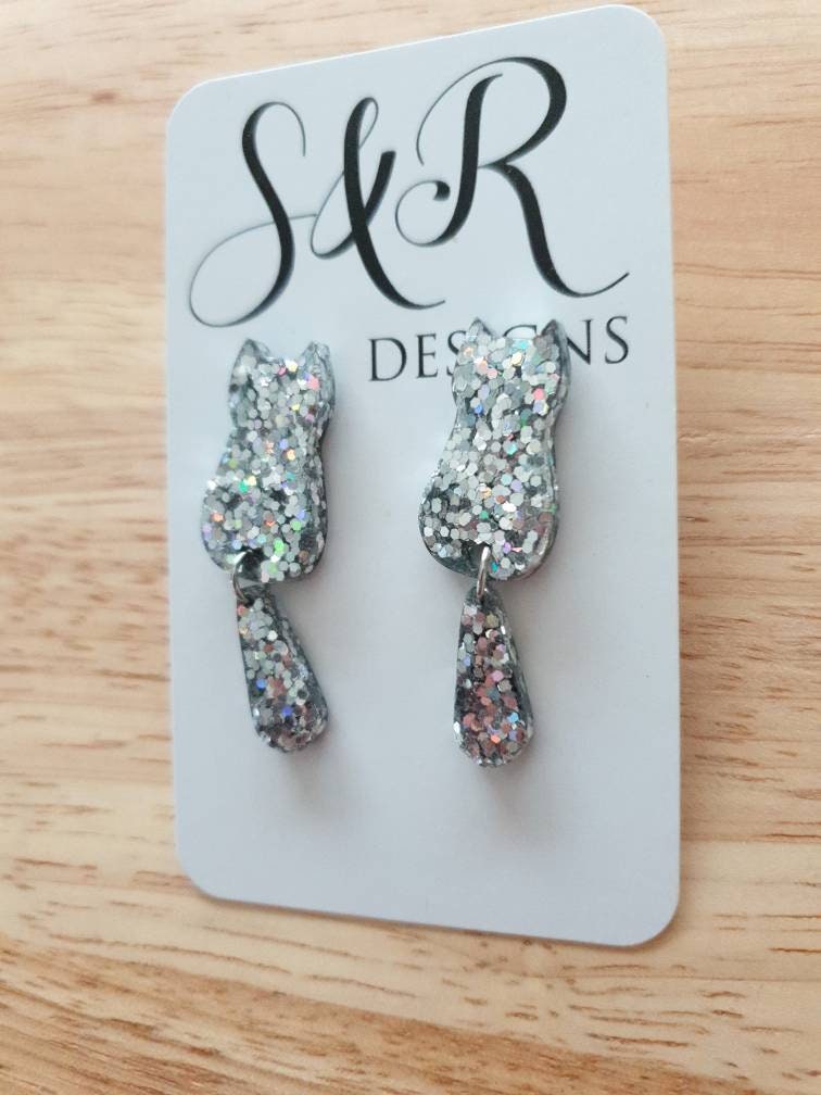 Silver Holographic Cat Dangle Earrings, Cat with Moving Tail Long Earrings, Silver Glitter Resin Earrings, Cat Earrings Stainless Steel.