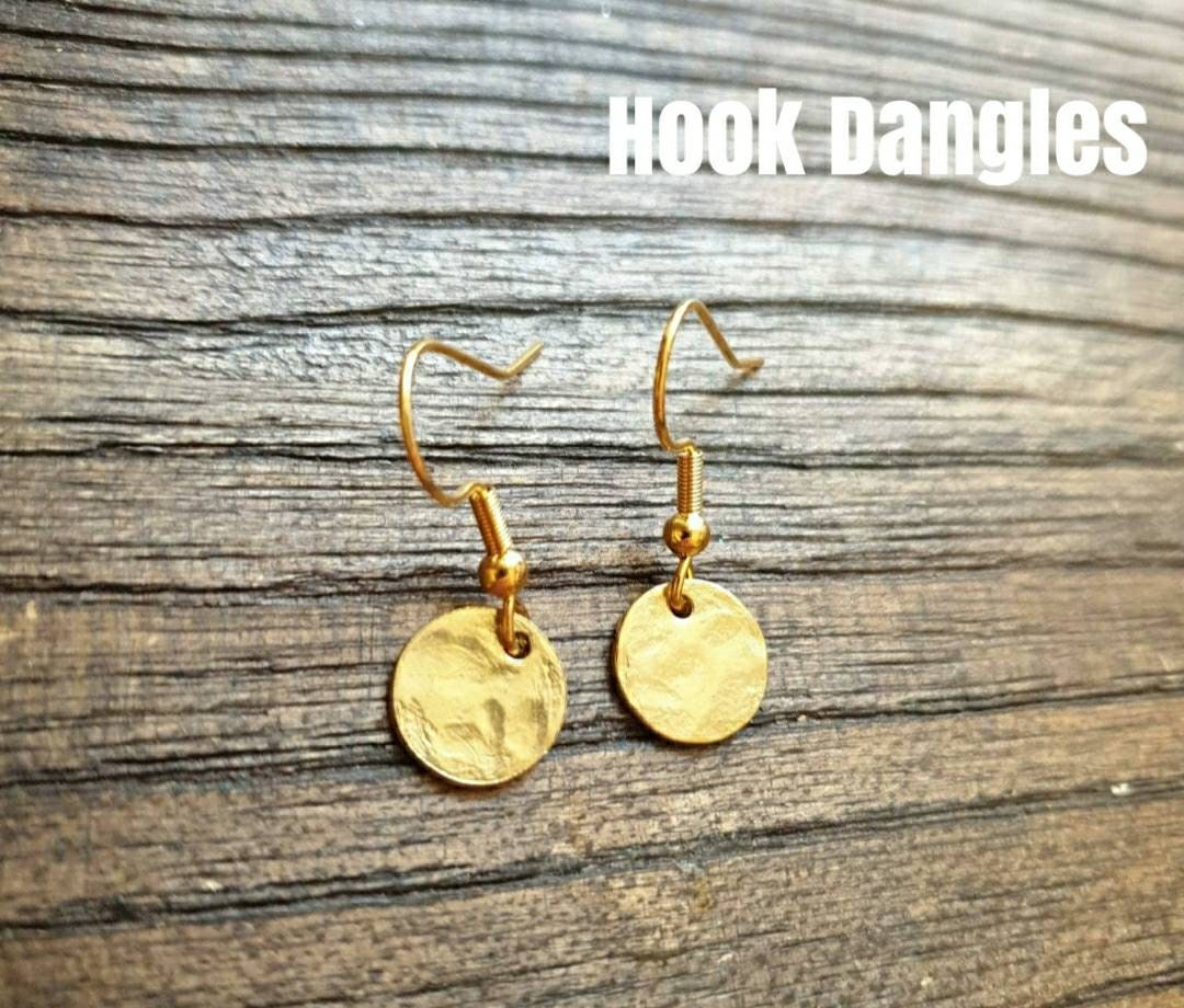 Gold Hammered Circle Disc Medium Leverback Earrings, Coin Disc Hoops, Hooks, Stainless Steel Dangle Leverback, Minimalist Earrings, 12mm