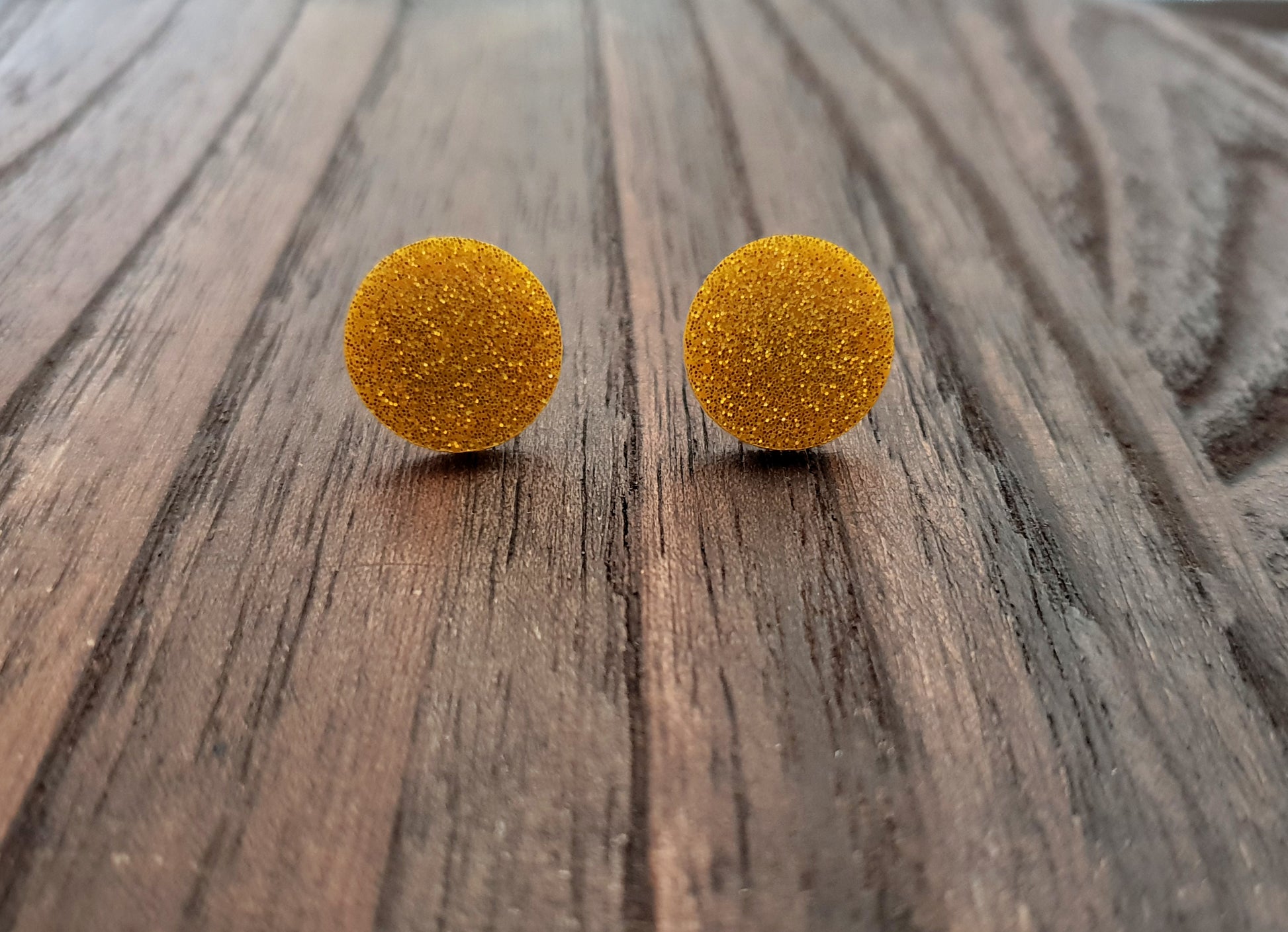 Gold Glitter Circle Stud Earrings Acrylic - Silver and Resin Designs