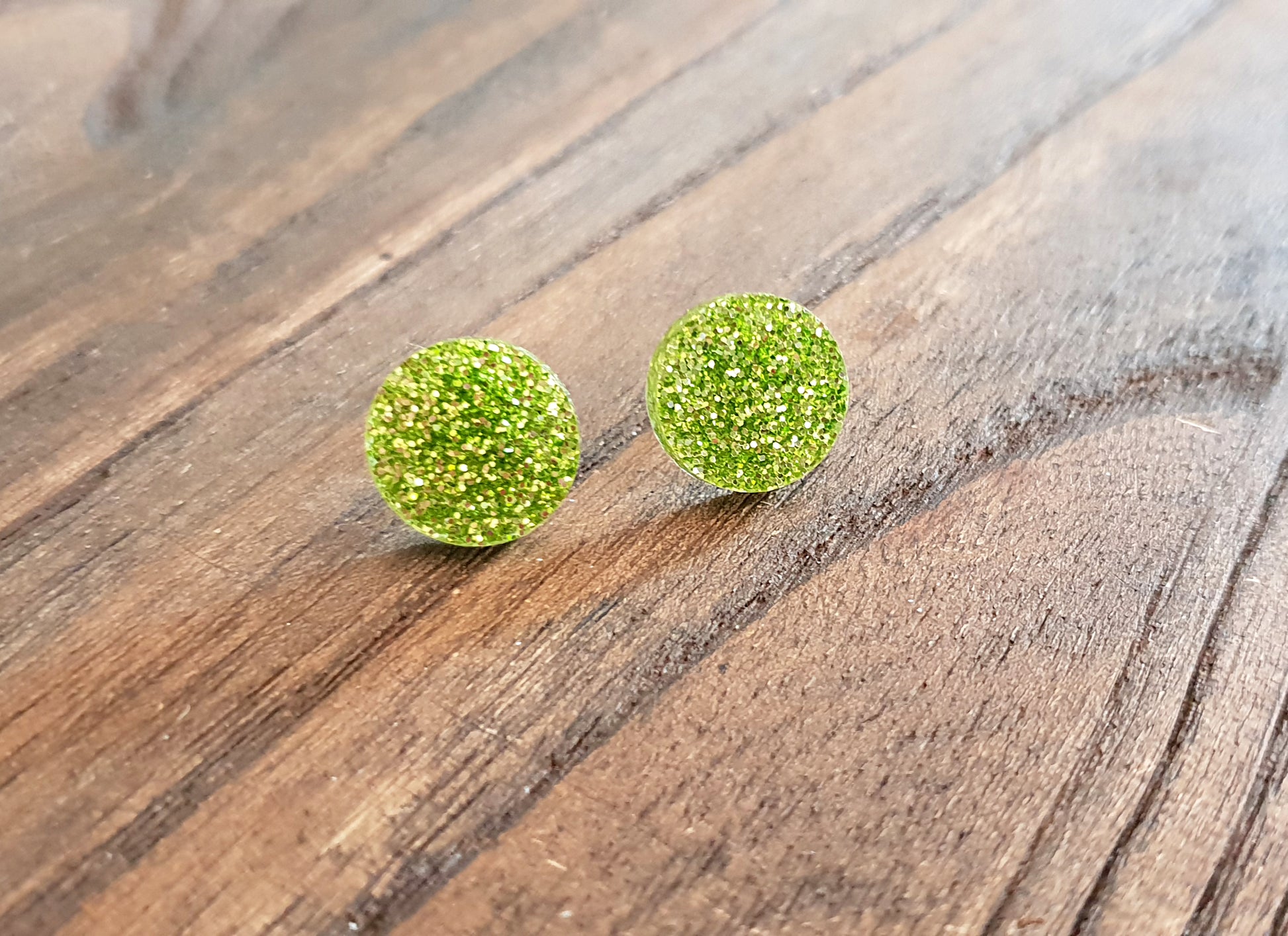 Circle Stud Earrings Green Glitter Acrylic - Silver and Resin Designs