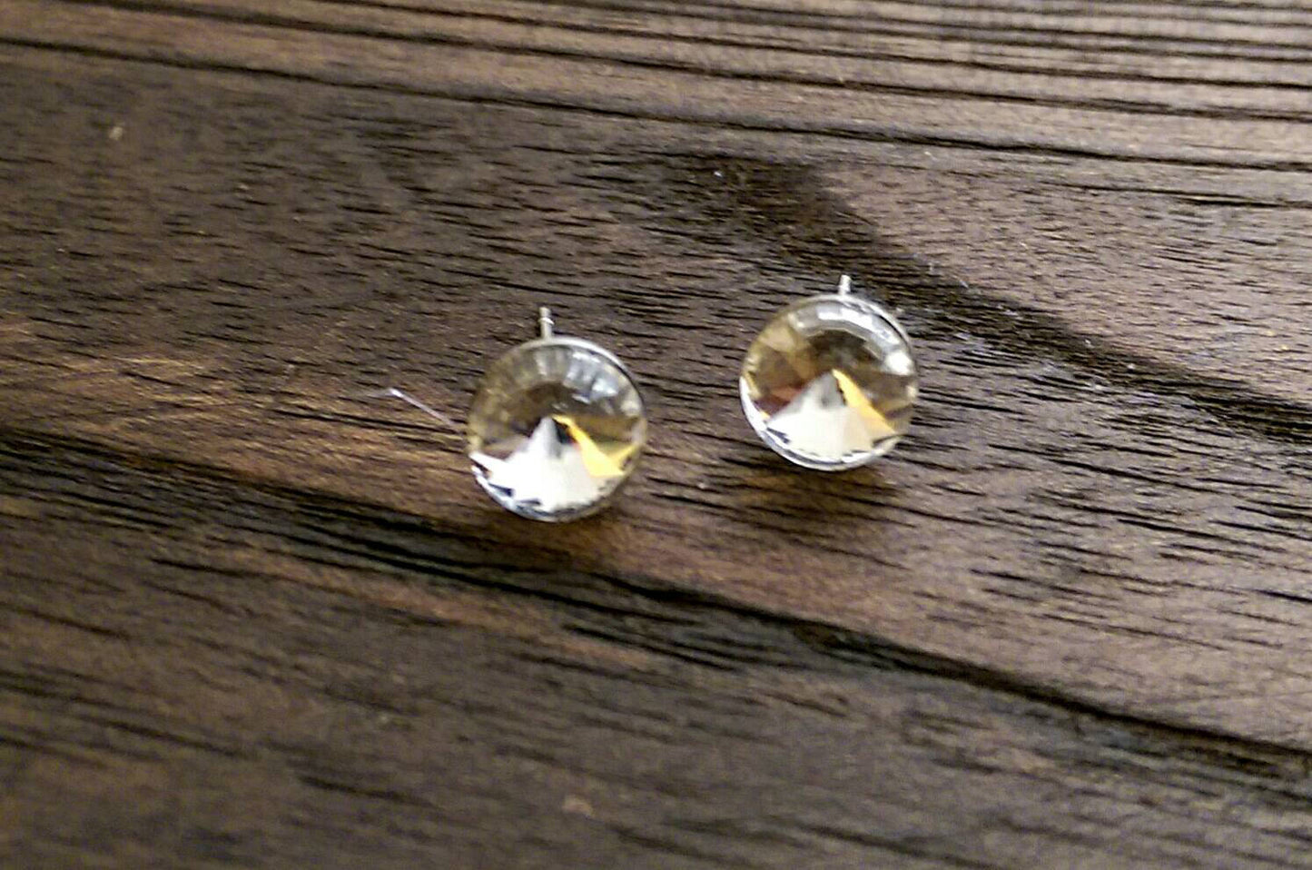 Glass Crystal Stud Earrings Stainless Steel. Choose colour: Clear, Multi coloured, Light Blue or Aquamarine