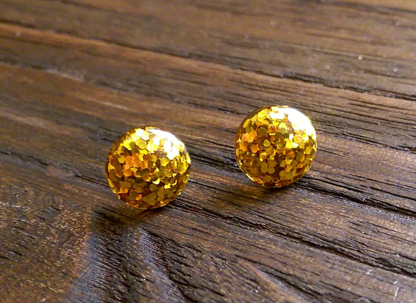 Gold Glitter Circle Resin Stud Earrings, Gold Glitter Earrings, Stainless Steel Stud Earrings. 12mm - Silver and Resin Designs