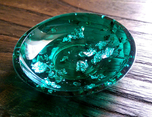 Trinket Ring Dish, Emerald Green and Silver Leaf Ring Dish, Hand Made Resin Dish - Silver and Resin Designs